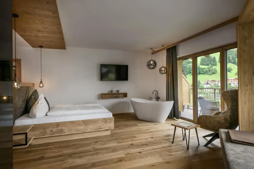 Bed in Hotel Hubertushof