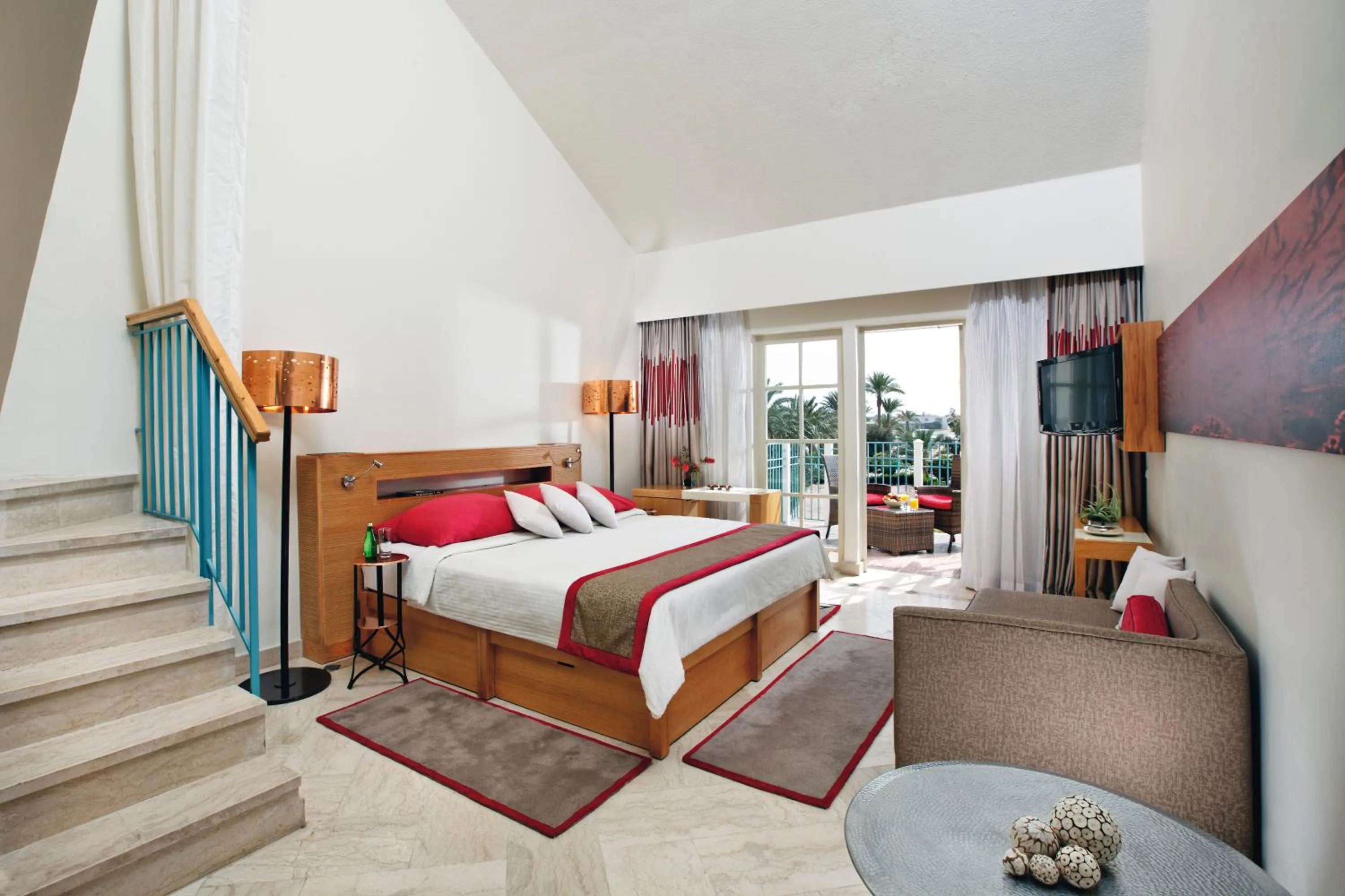 Bed in Movenpick Resort & Spa El Gouna