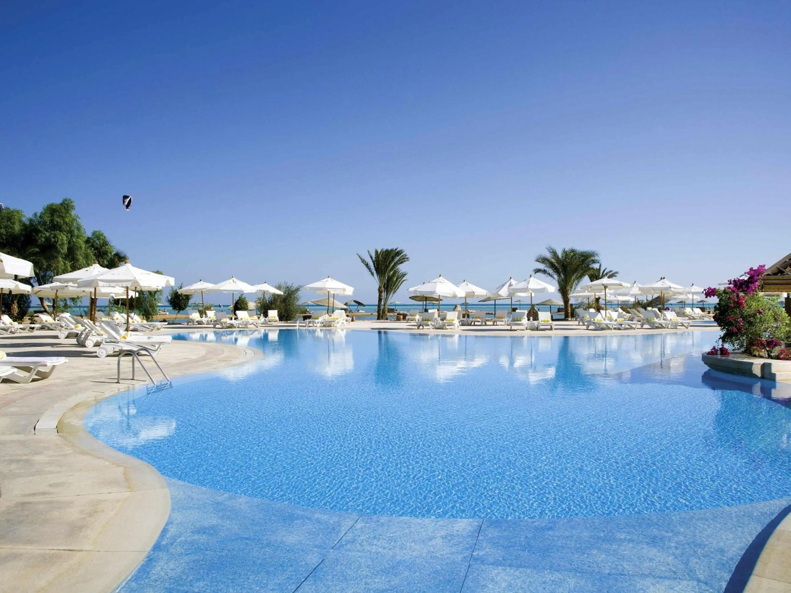 Day in Movenpick Resort & Spa El Gouna