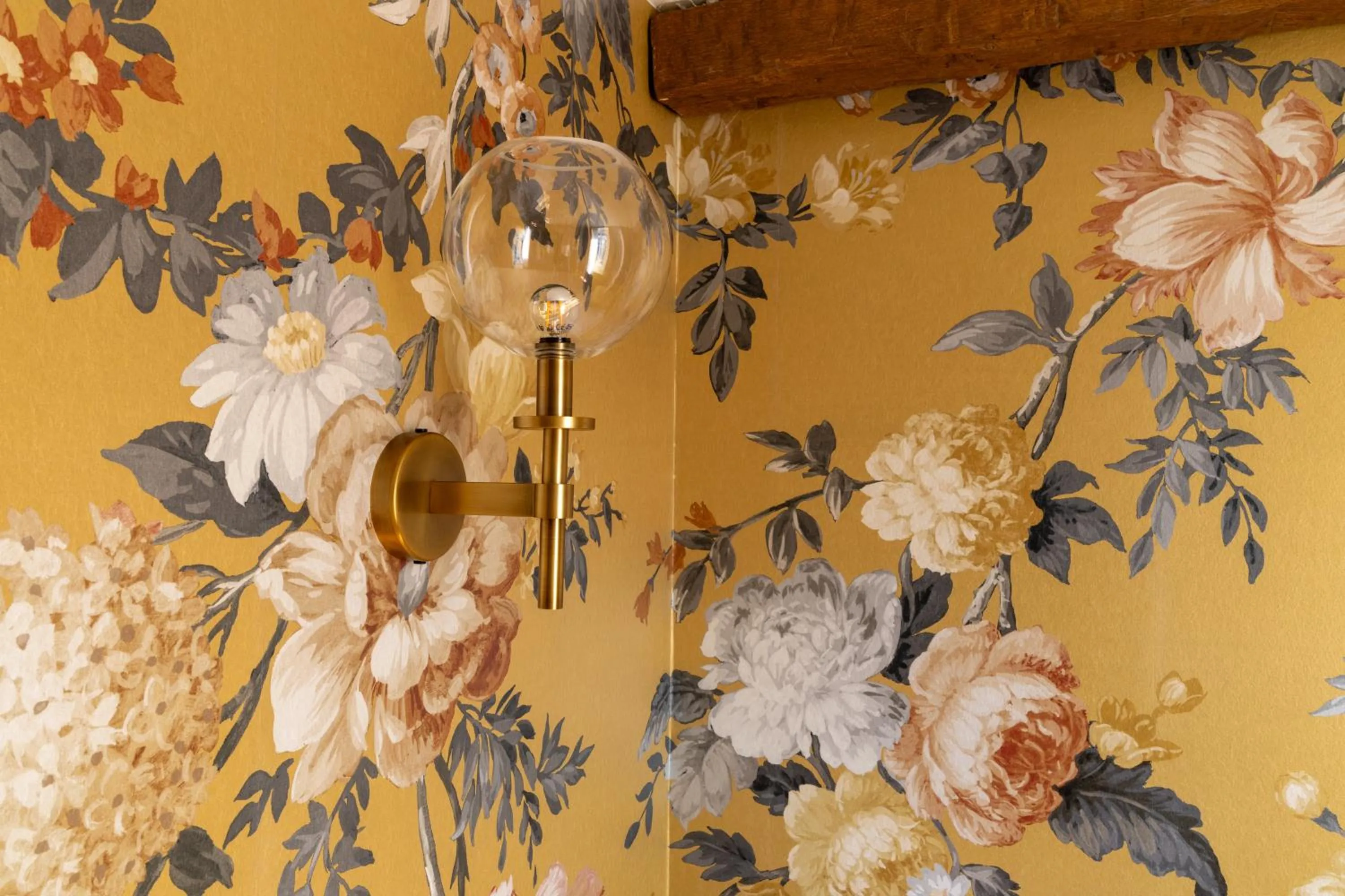 Decorative detail in Welcome Hotel