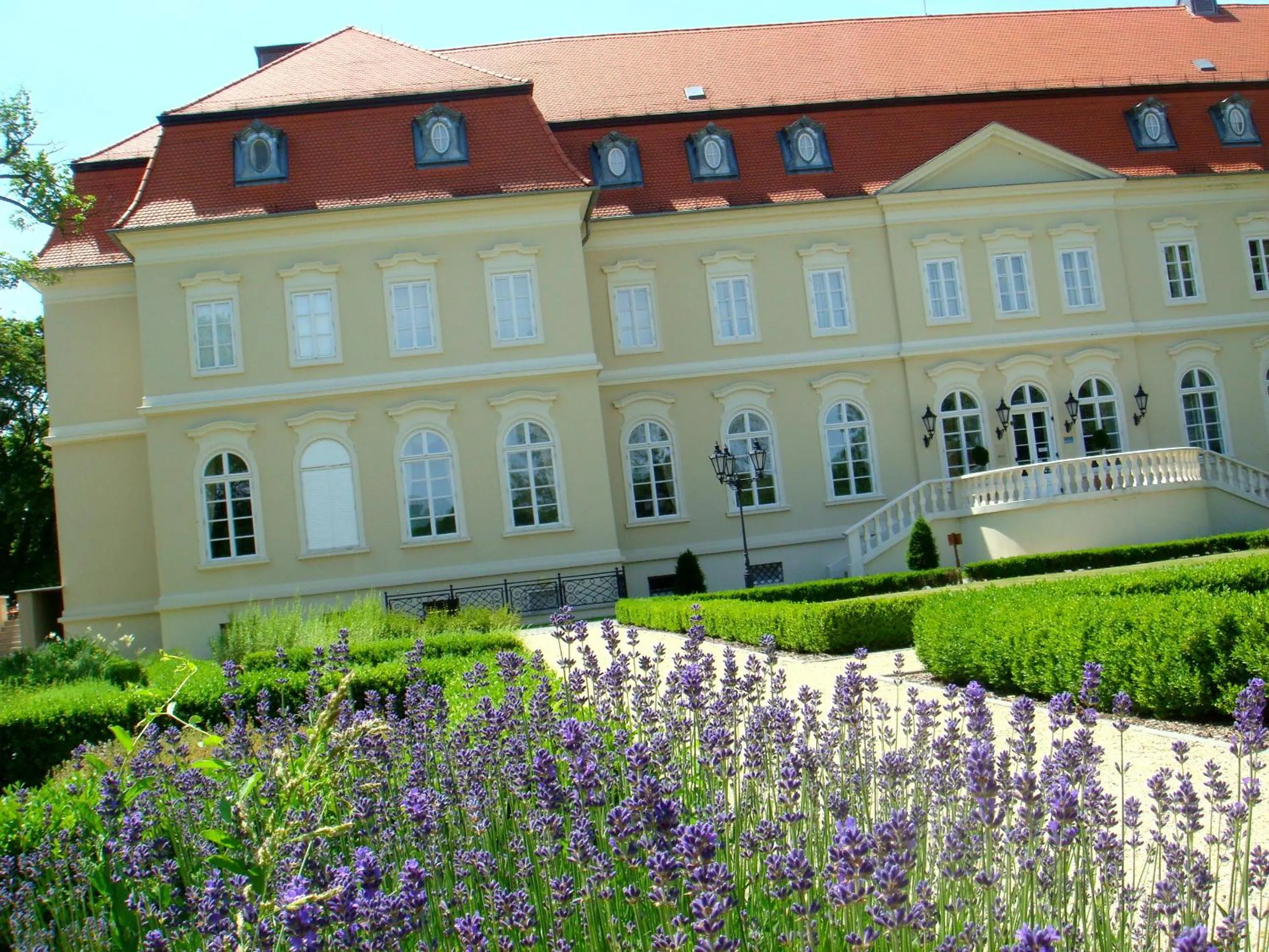 Facade/entrance in La Contessa Castle Hotel