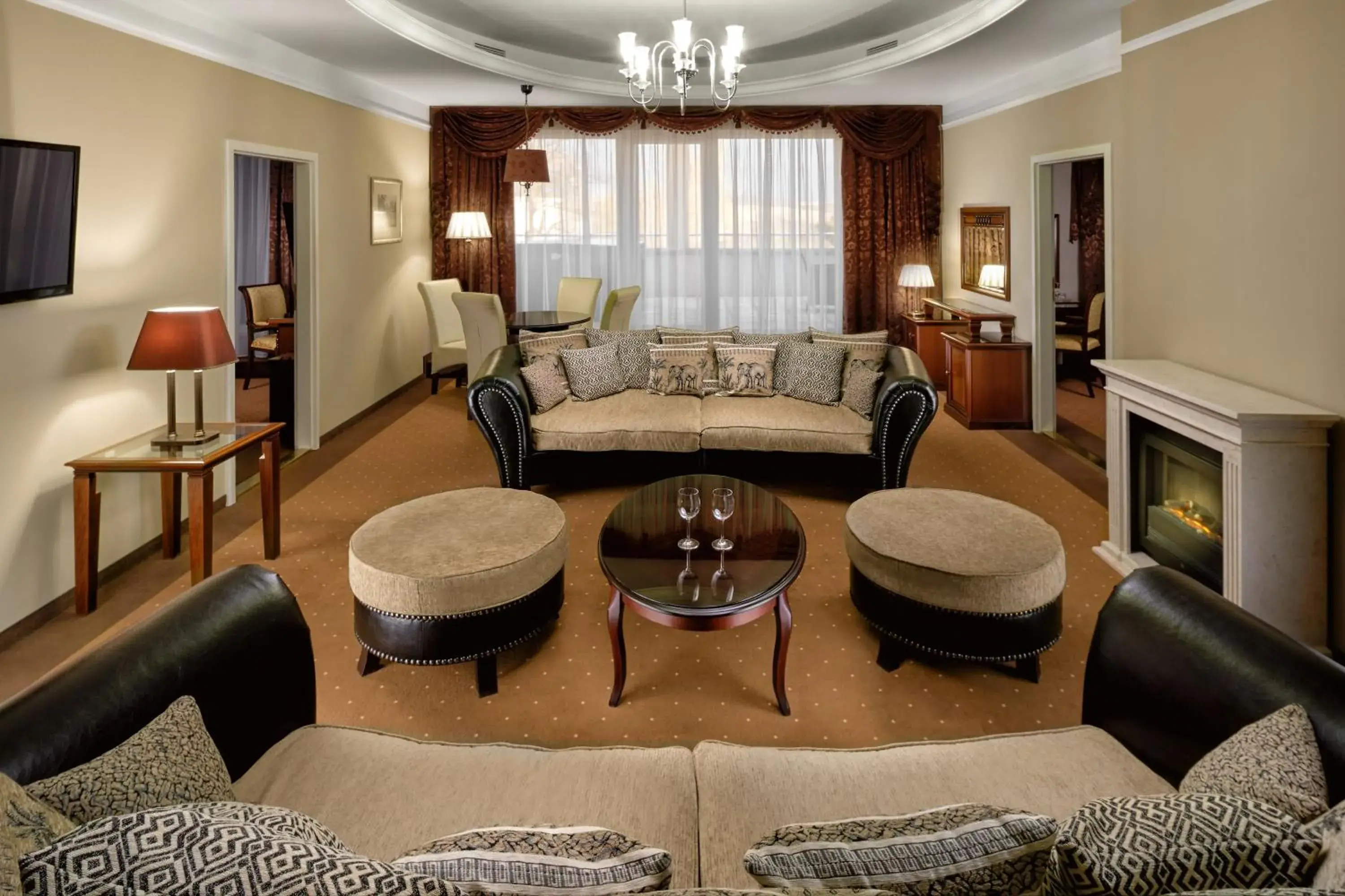 Two-Bedroom Suite - single occupancy - Manor House in La Contessa Castle Hotel Two-Bedroom Suite - single occupancy - Manor House in La Contessa Castle Hotel