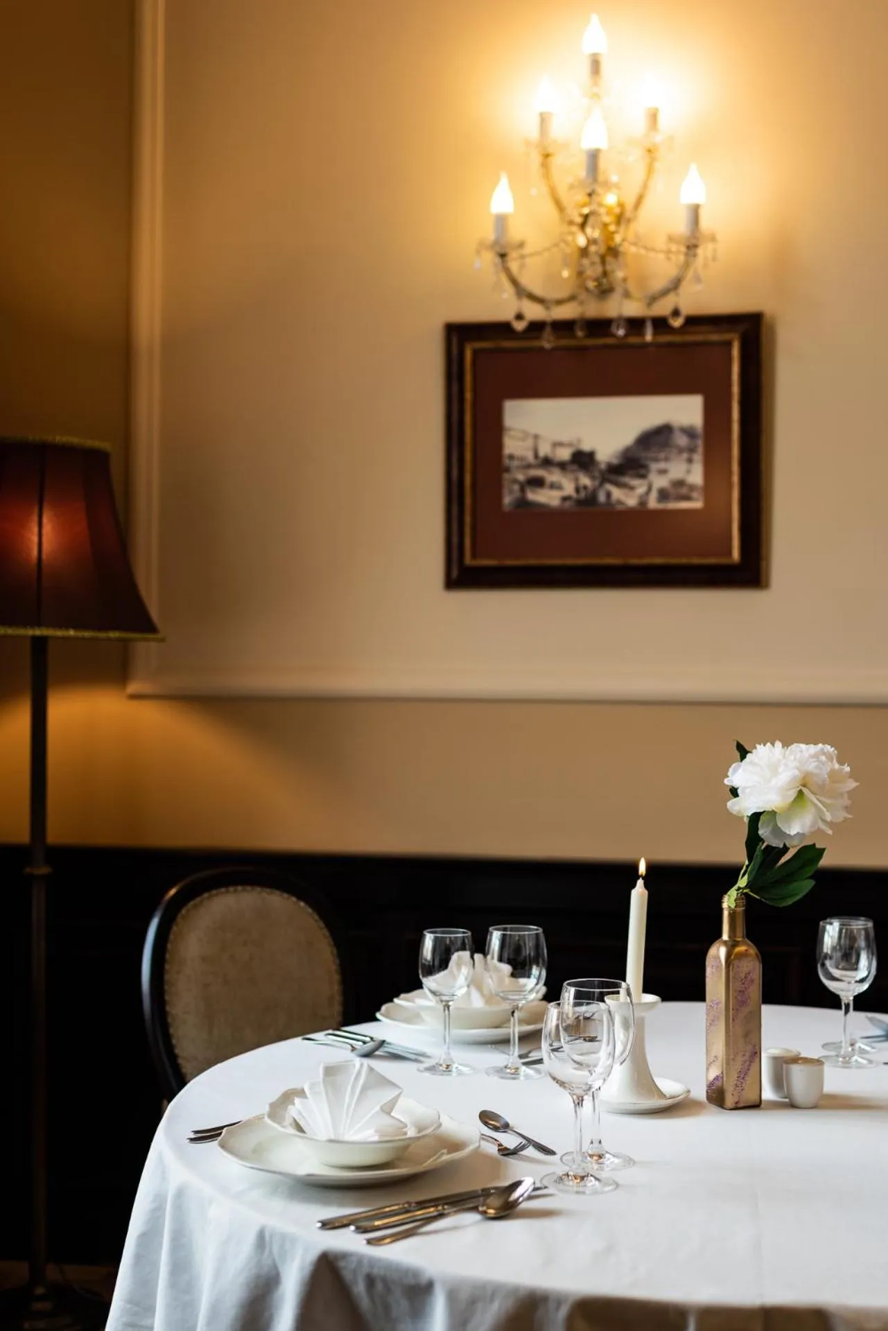 Restaurant/places to eat in La Contessa Castle Hotel