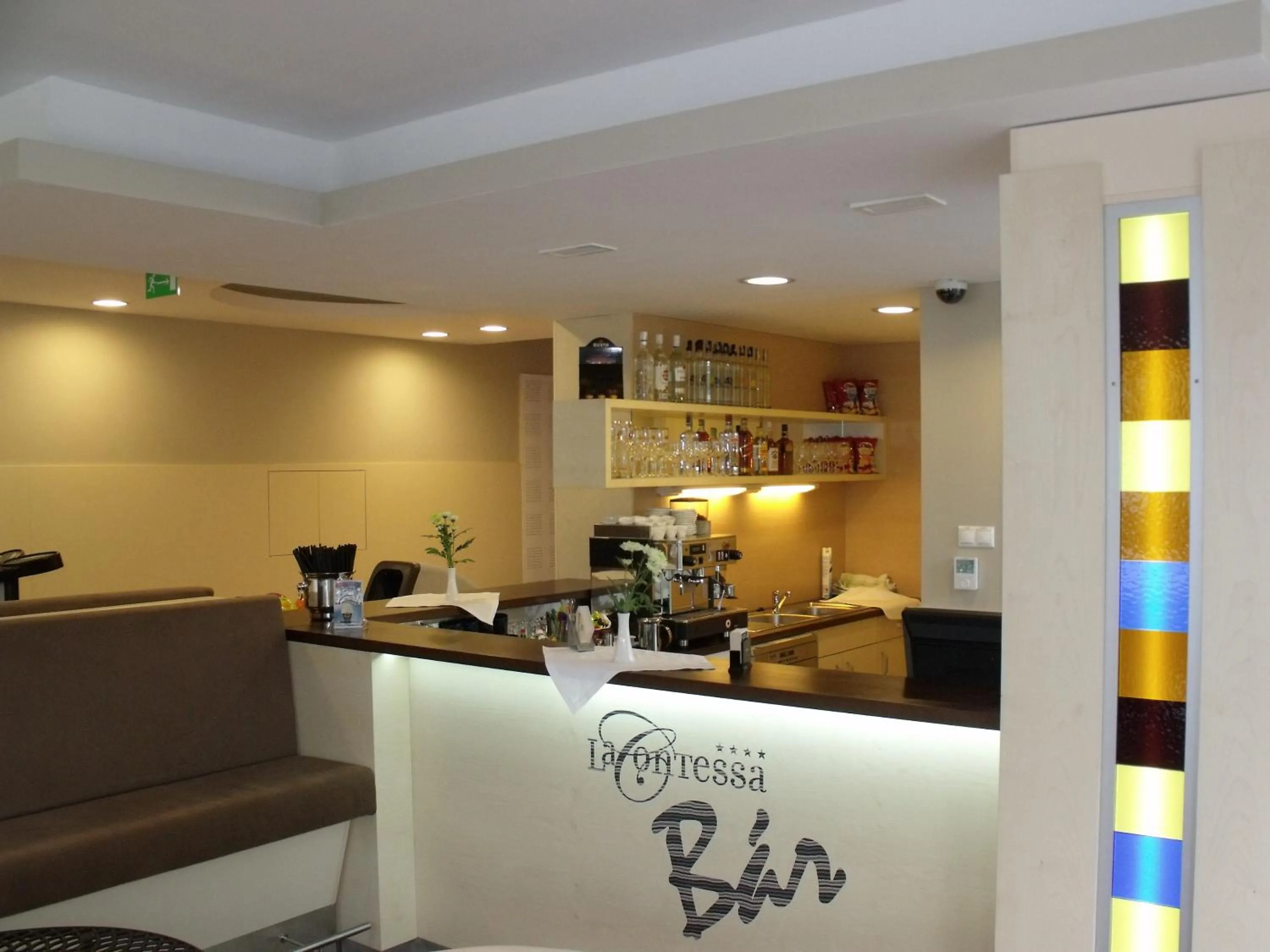 Lounge or bar in La Contessa Castle Hotel