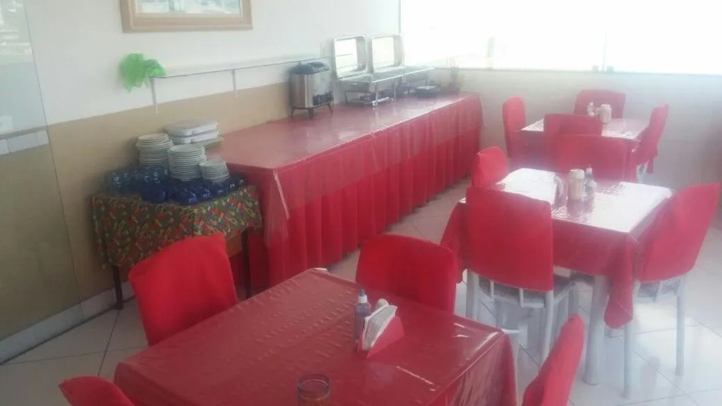 Restaurant/places to eat in Hotel Mirante B