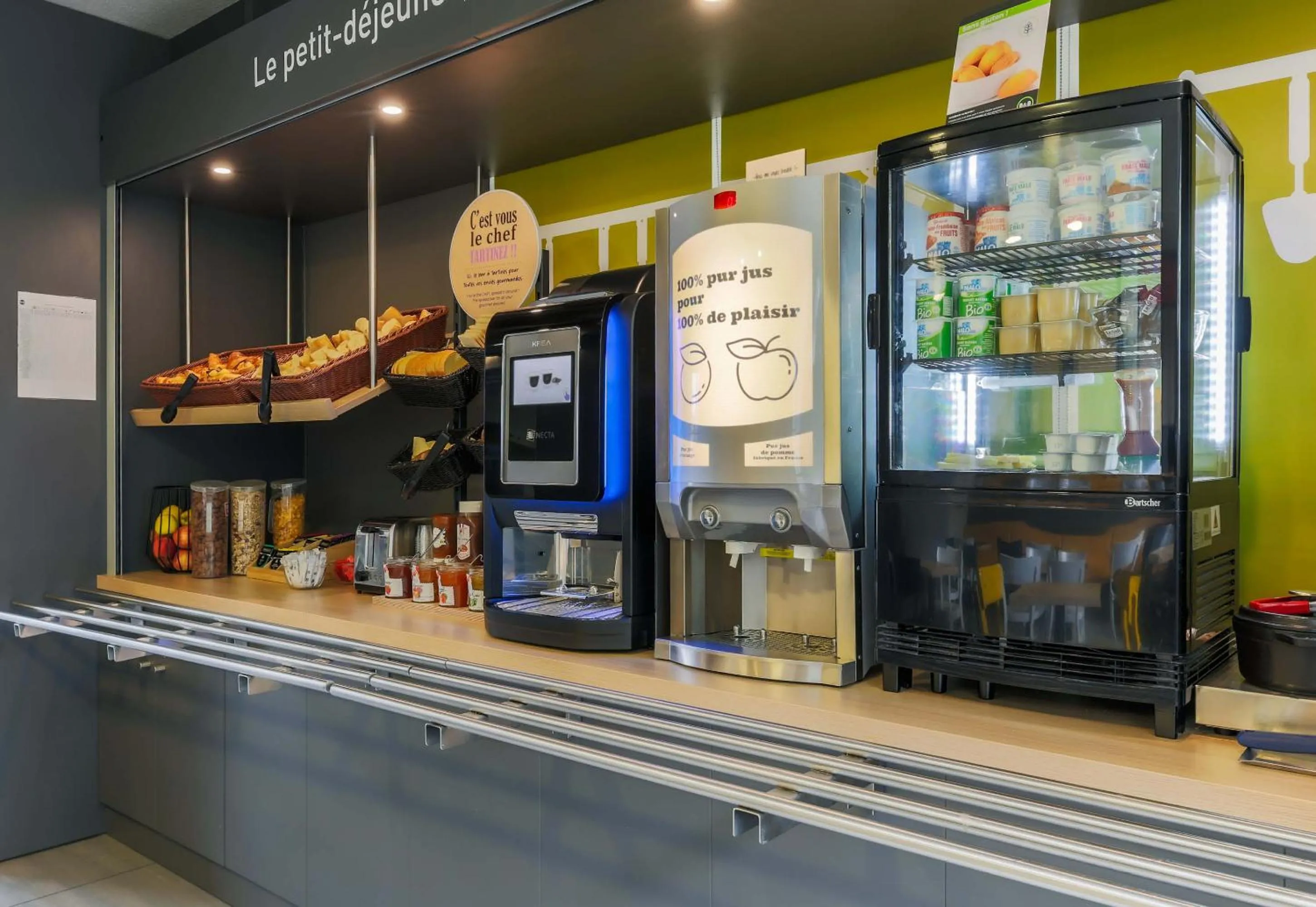 Buffet breakfast in B&B HOTEL Nancy Frouard