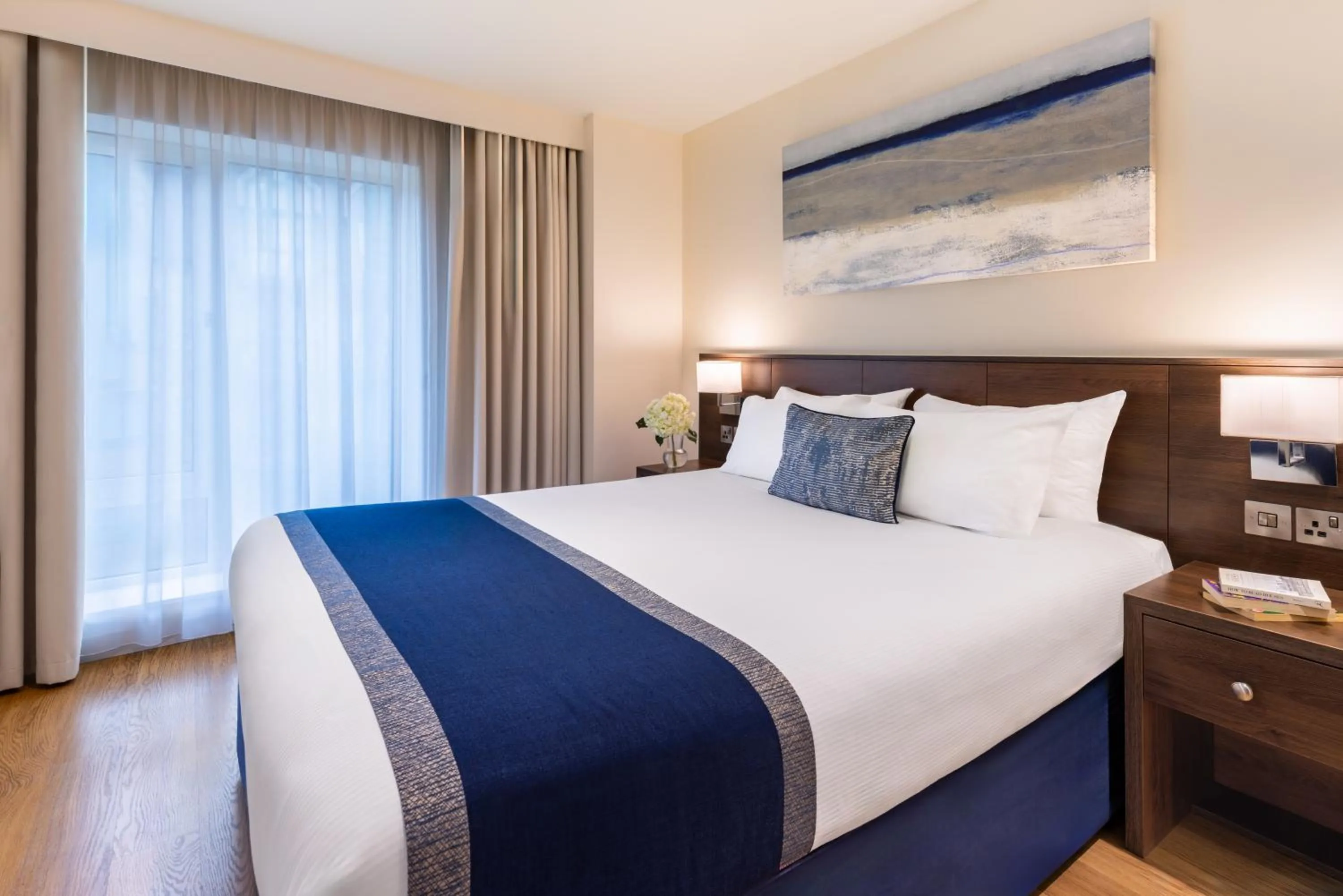 Bedroom, Bed in Marlin Waterloo