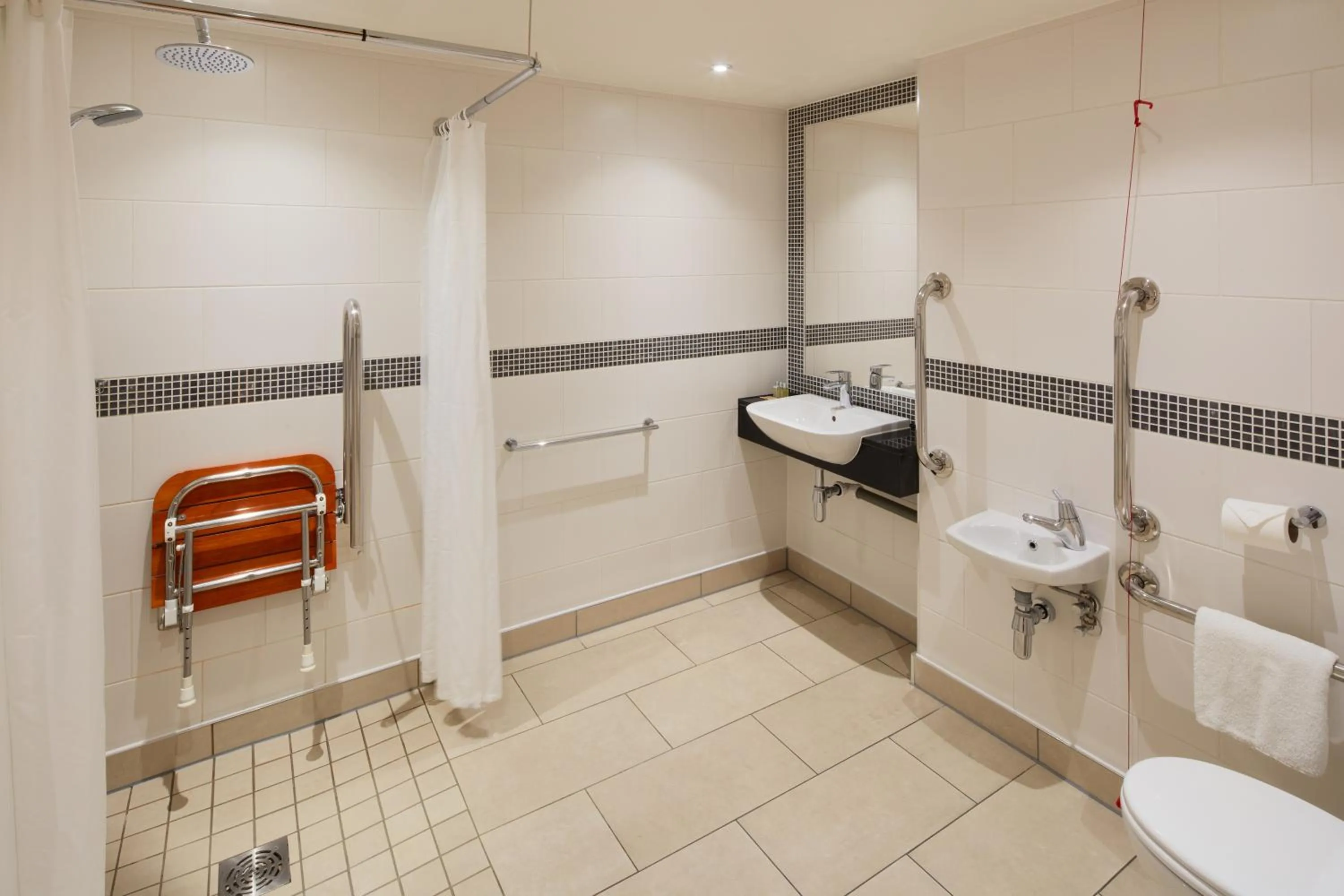 Bathroom in Marlin Waterloo