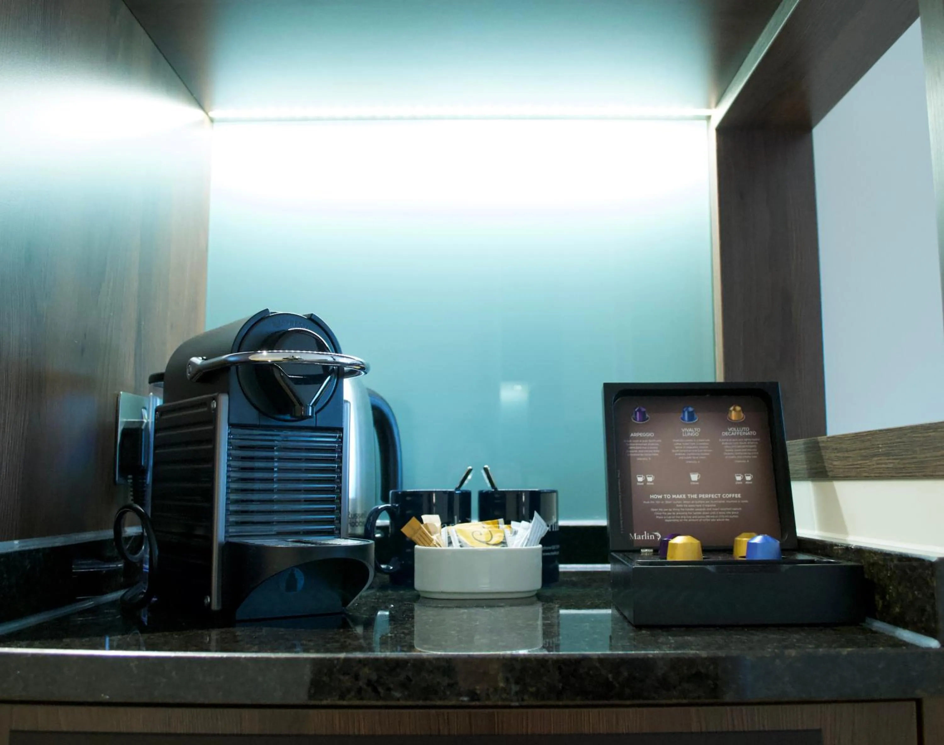 Coffee/tea facilities in Marlin Waterloo