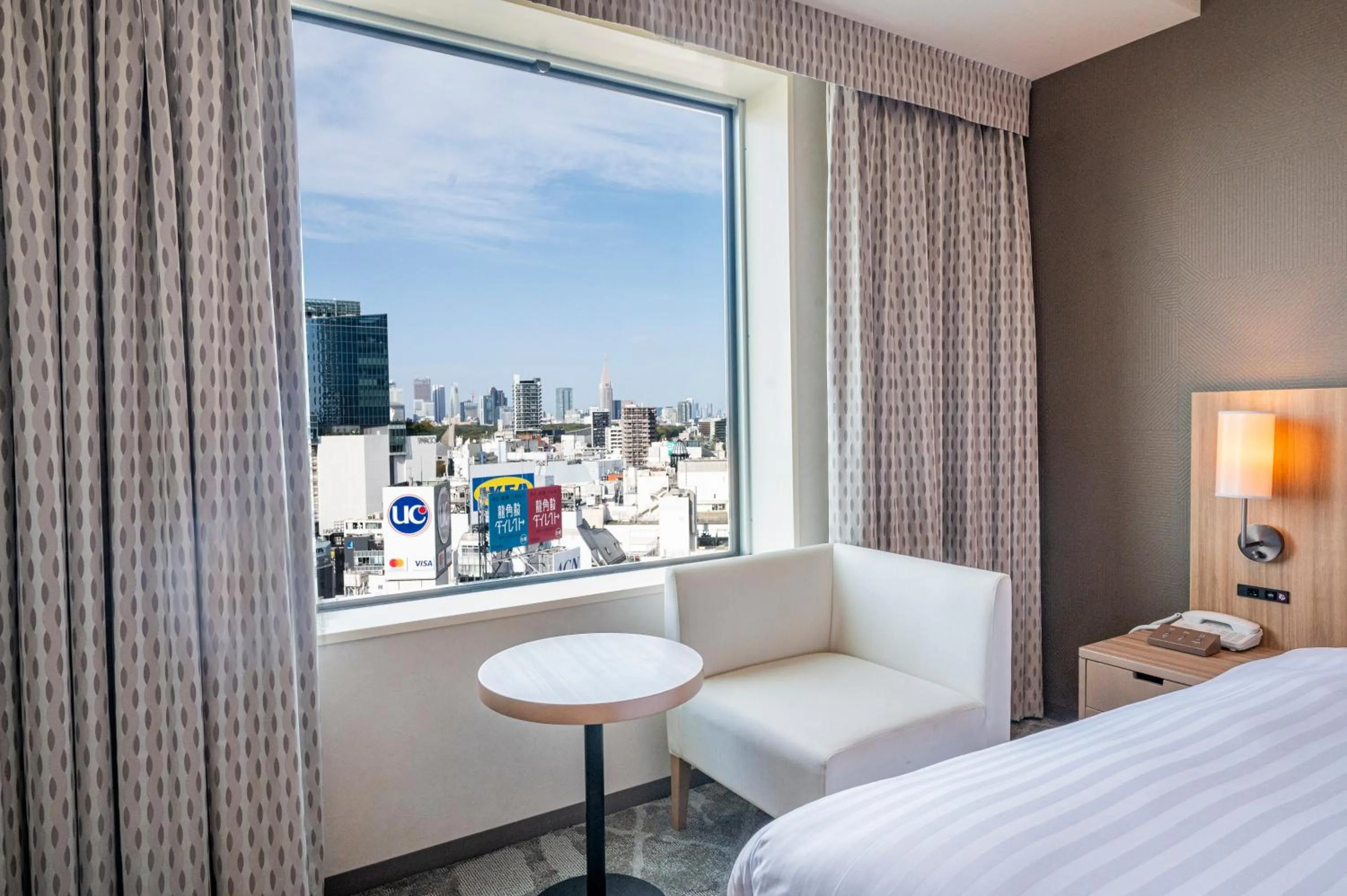 Bed in Shibuya Excel Hotel Tokyu