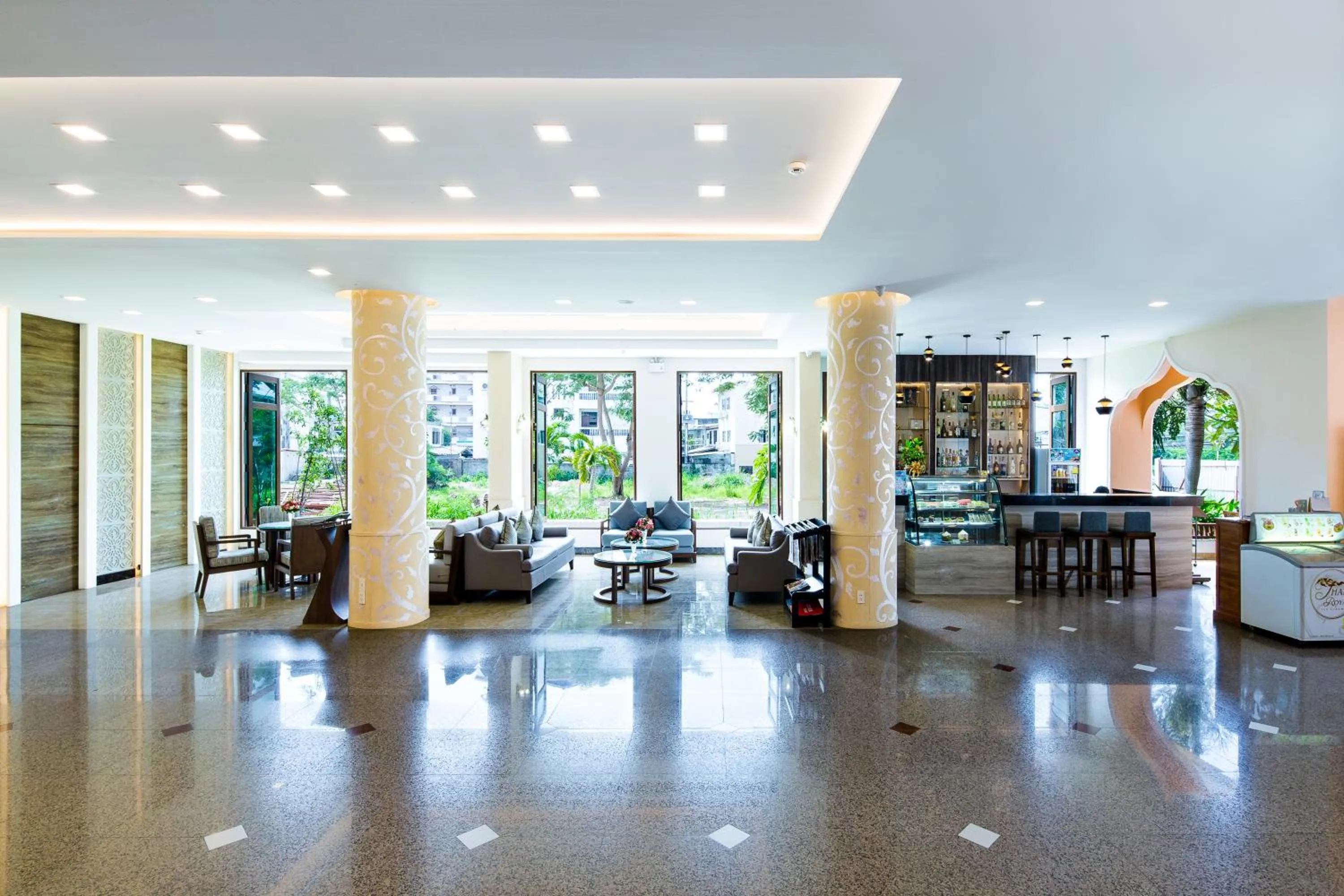 Living room in Aiyara Palace