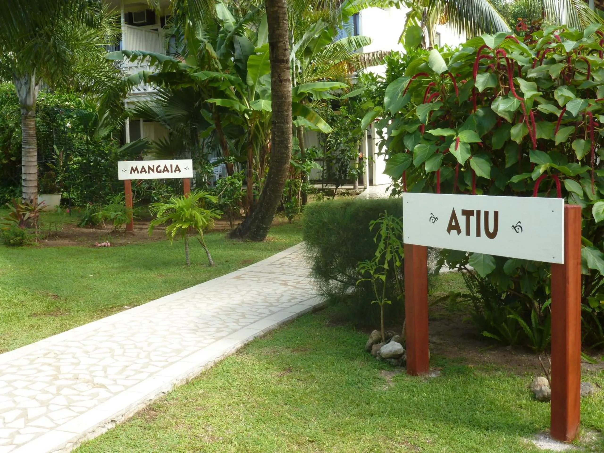 Facade/entrance in The Edgewater Resort & Spa