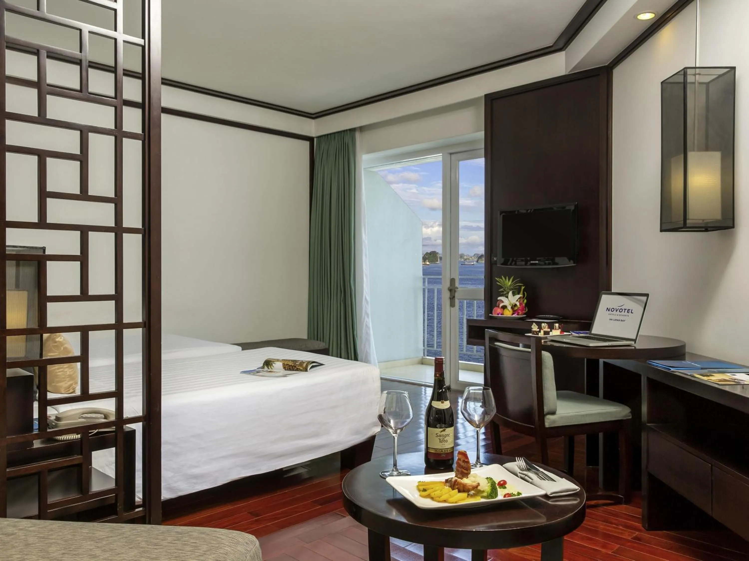 Bedroom, Bed in Novotel Ha Long Bay Hotel