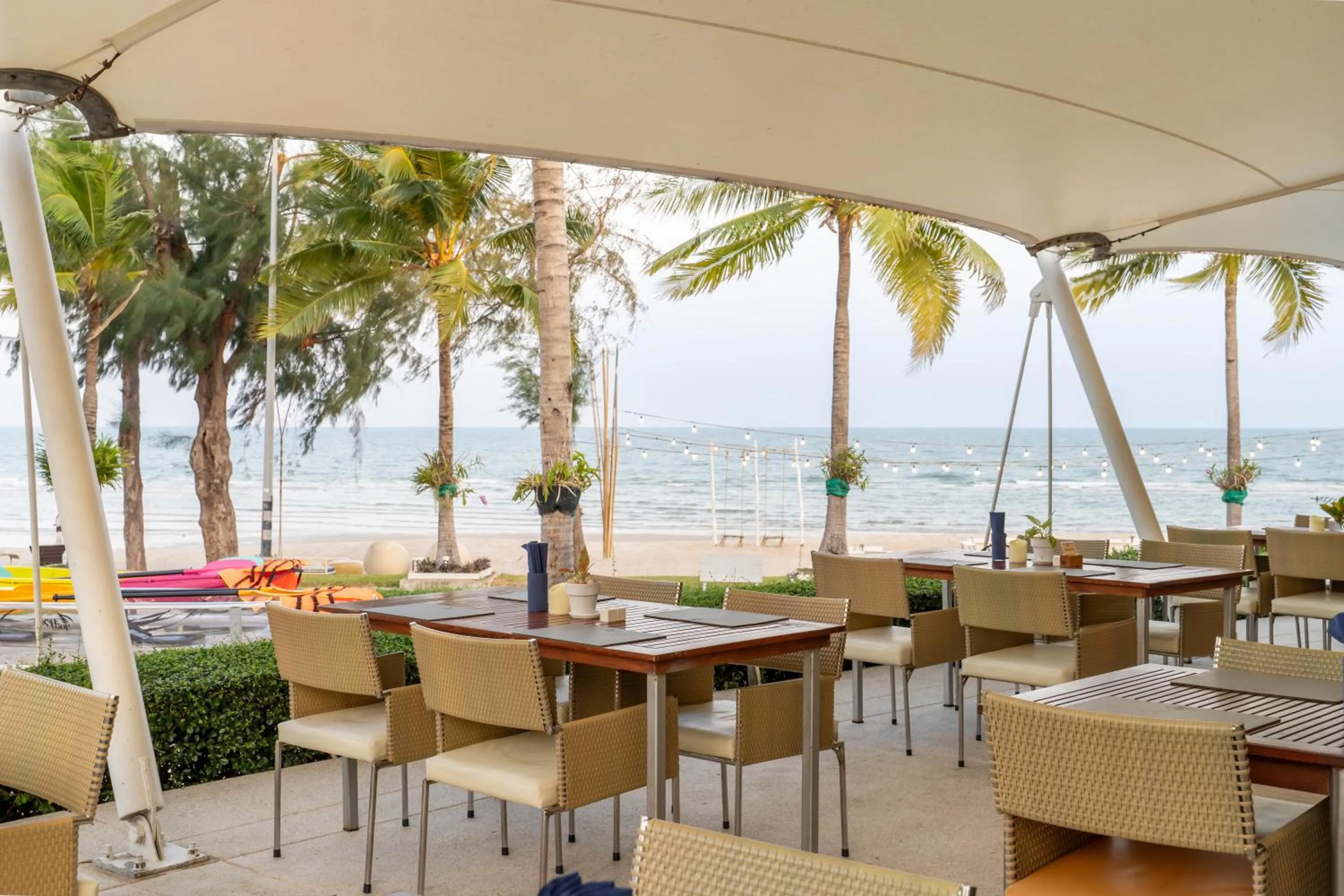 Restaurant/places to eat in Springfield @Sea Resort & Spa