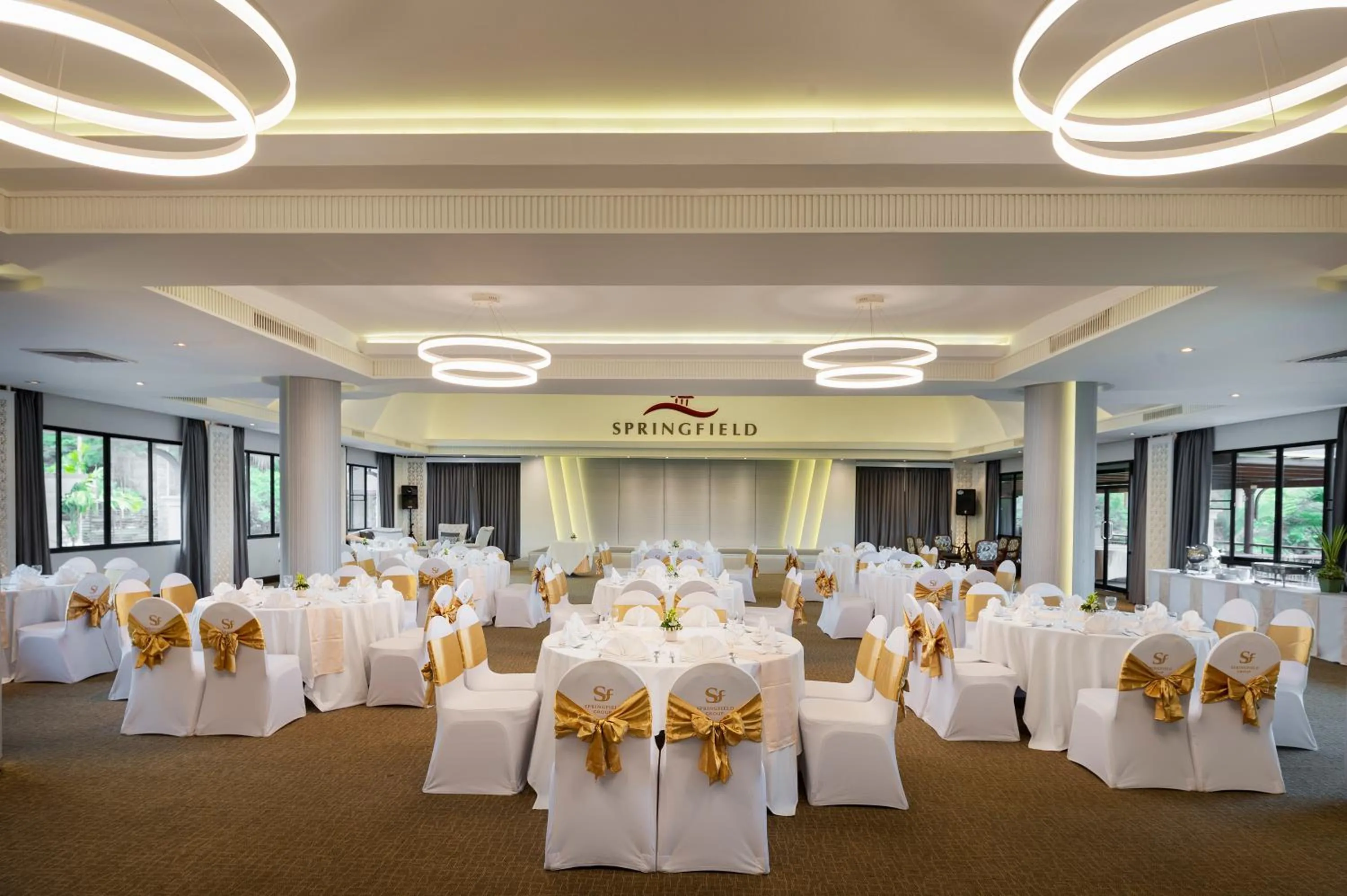 Meeting/conference room in Springfield Village Golf & Spa