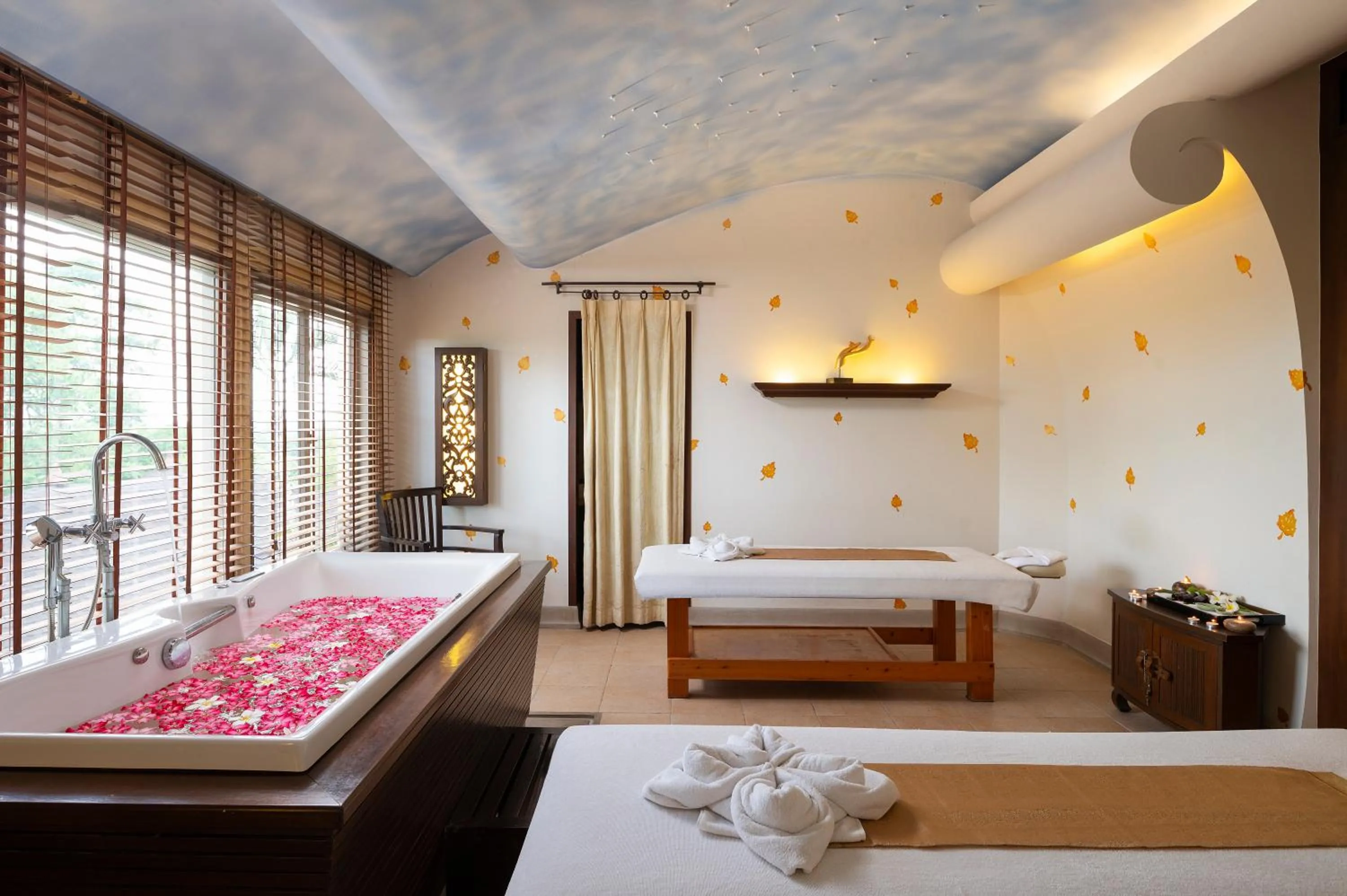 Spa and wellness centre/facilities, Bed in Springfield Village Golf & Spa