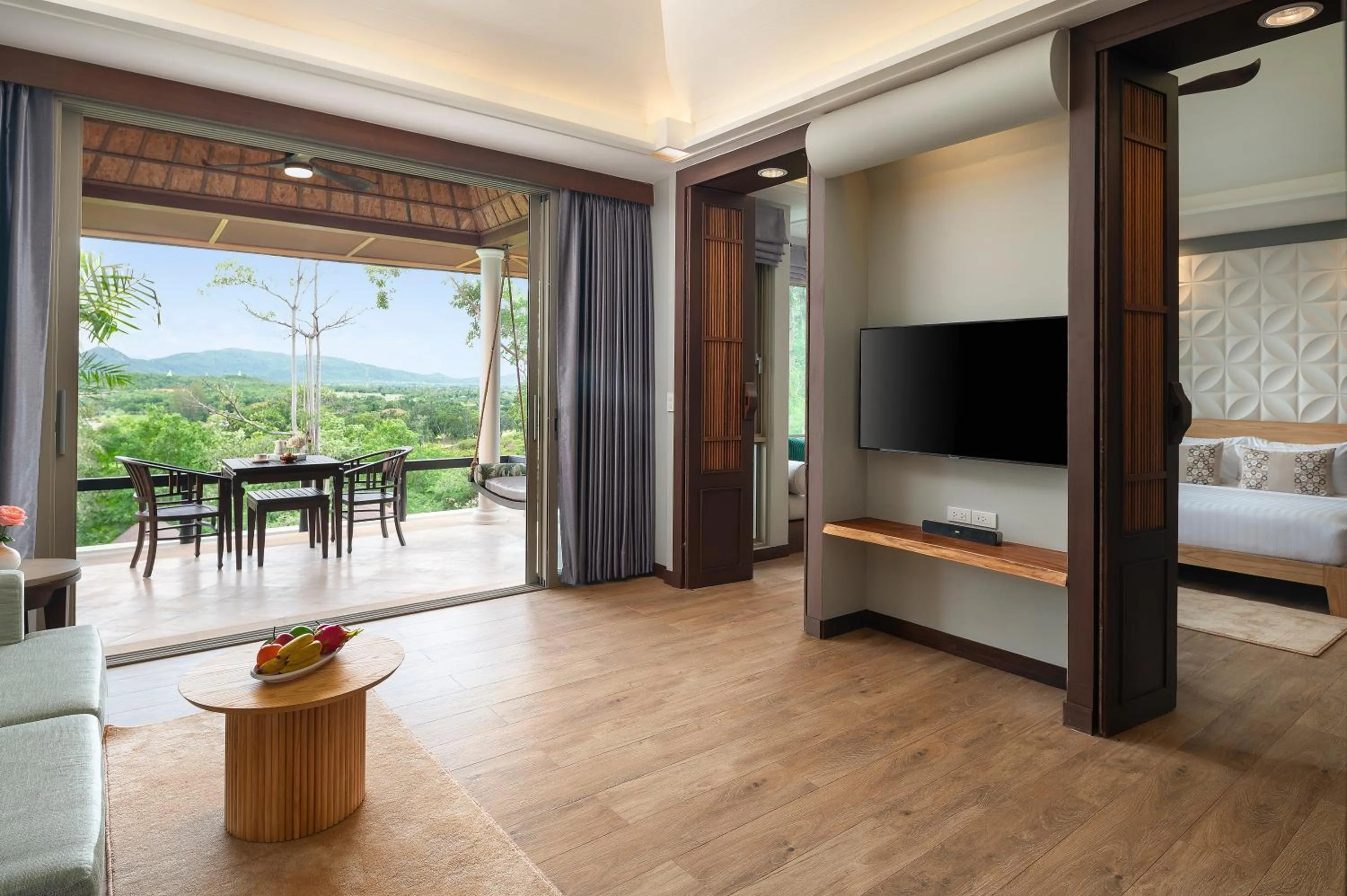 Balcony/Terrace, Bed in Springfield Village Golf & Spa