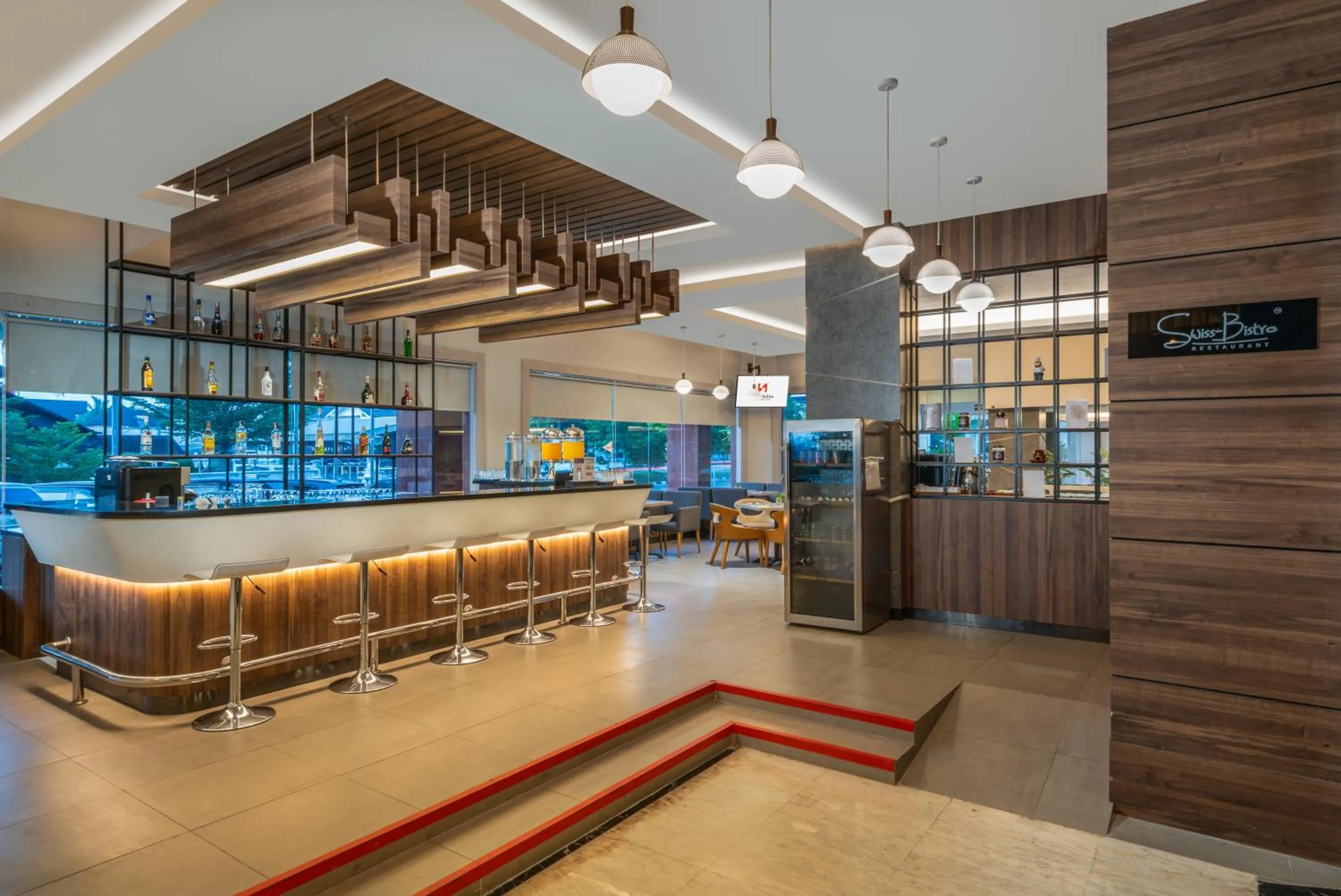 Restaurant/places to eat in Swiss-Belinn Baloi Batam