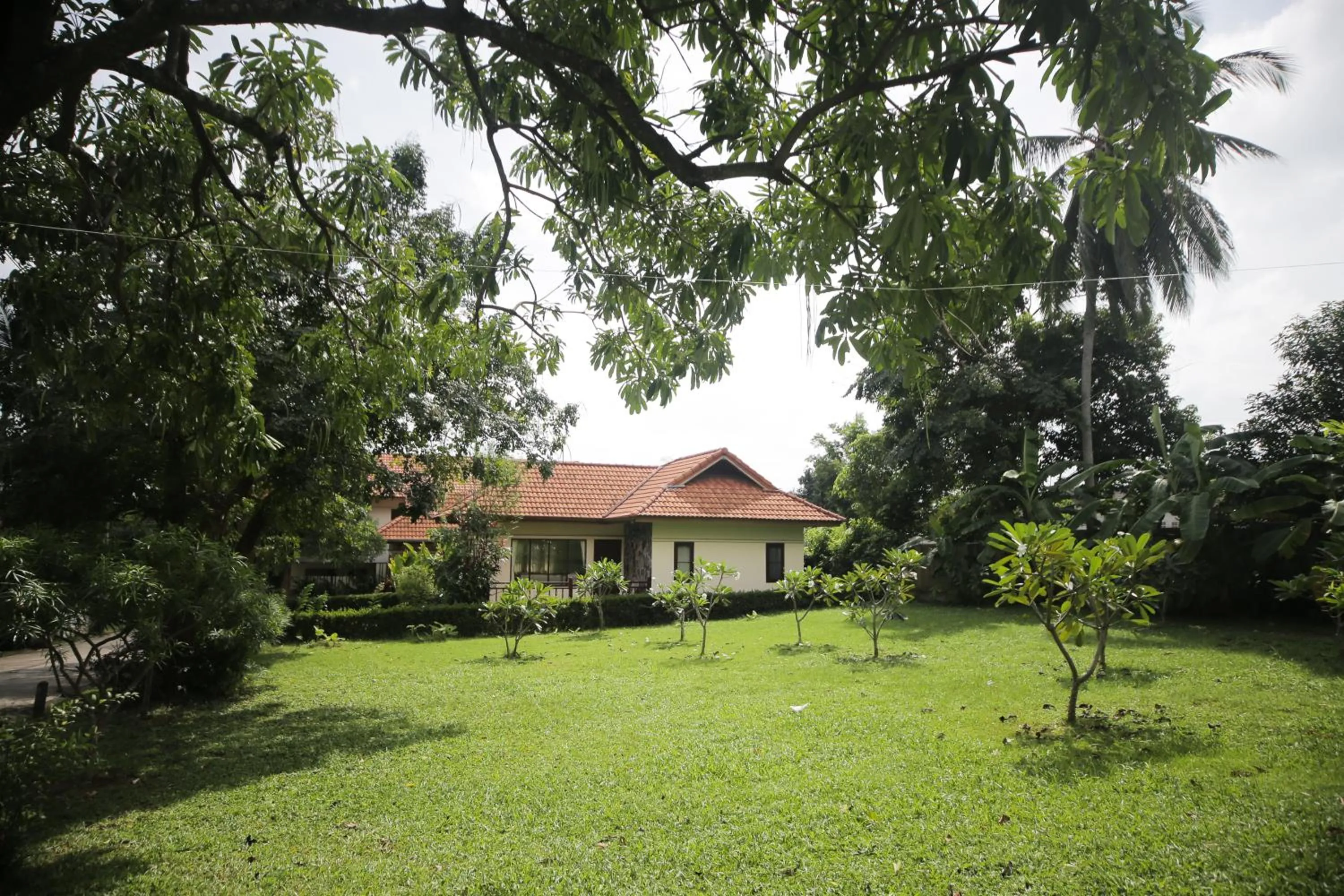 Property building in Lamai Buri Resort