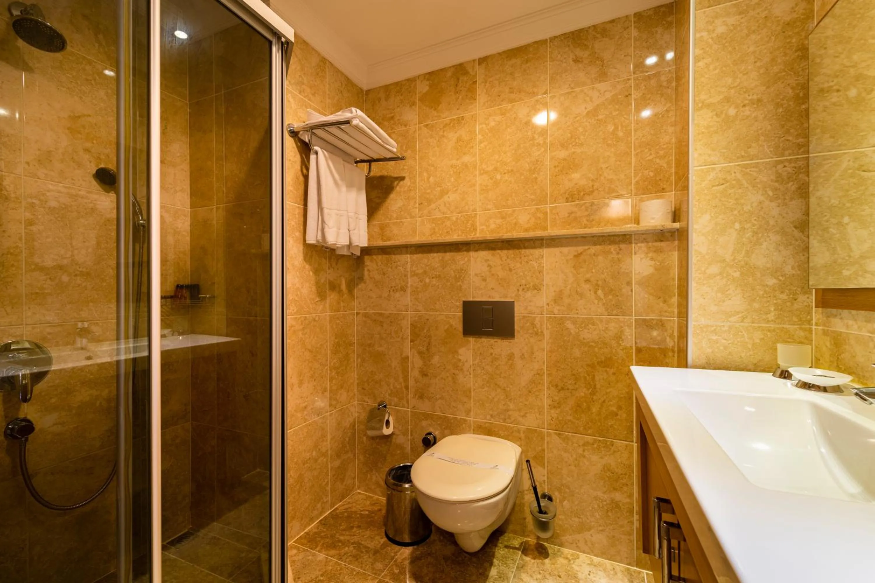 Shower in Levent Hotel Istanbul