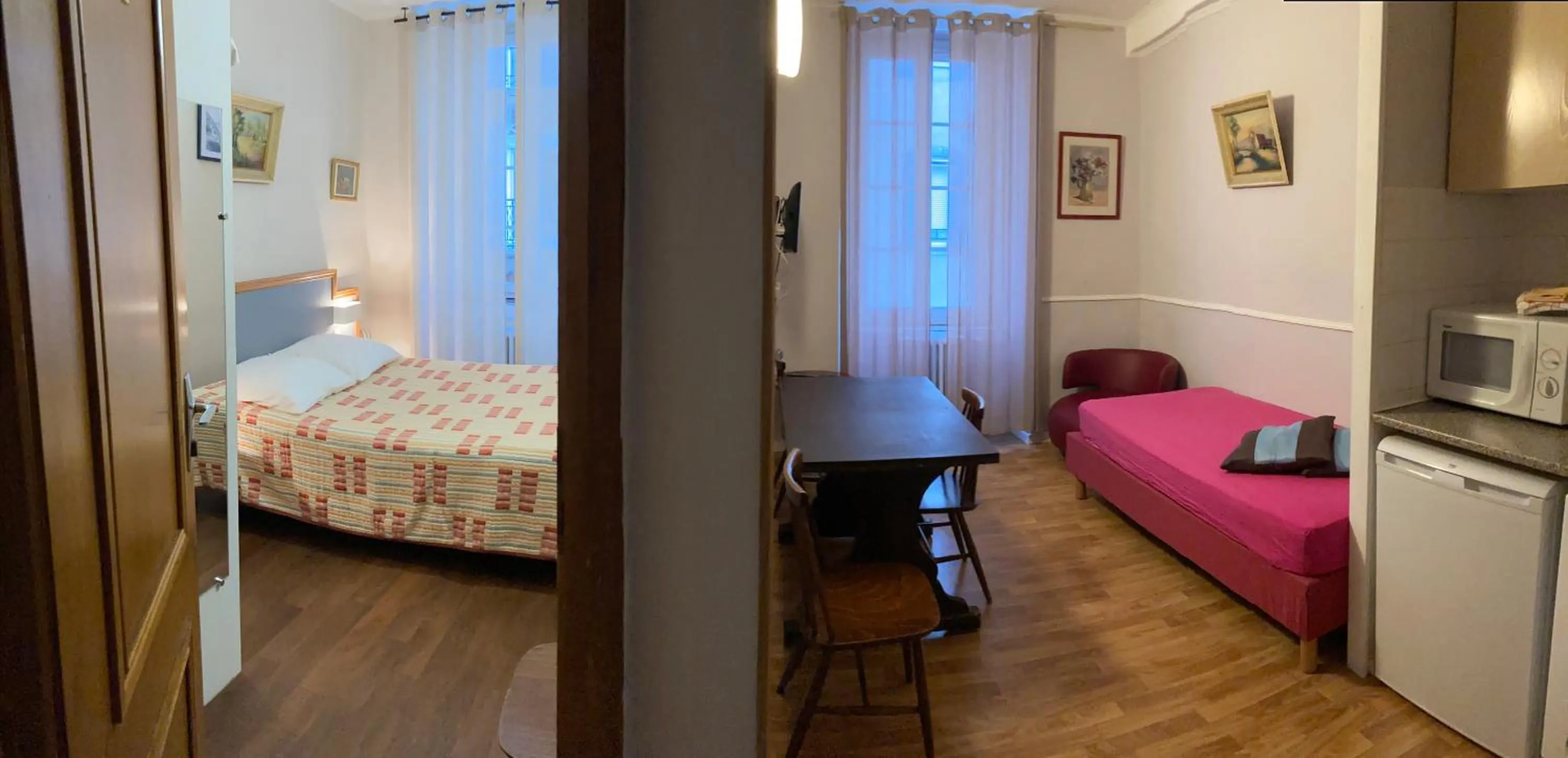 Dining area, Bed in Résidence Richelieu