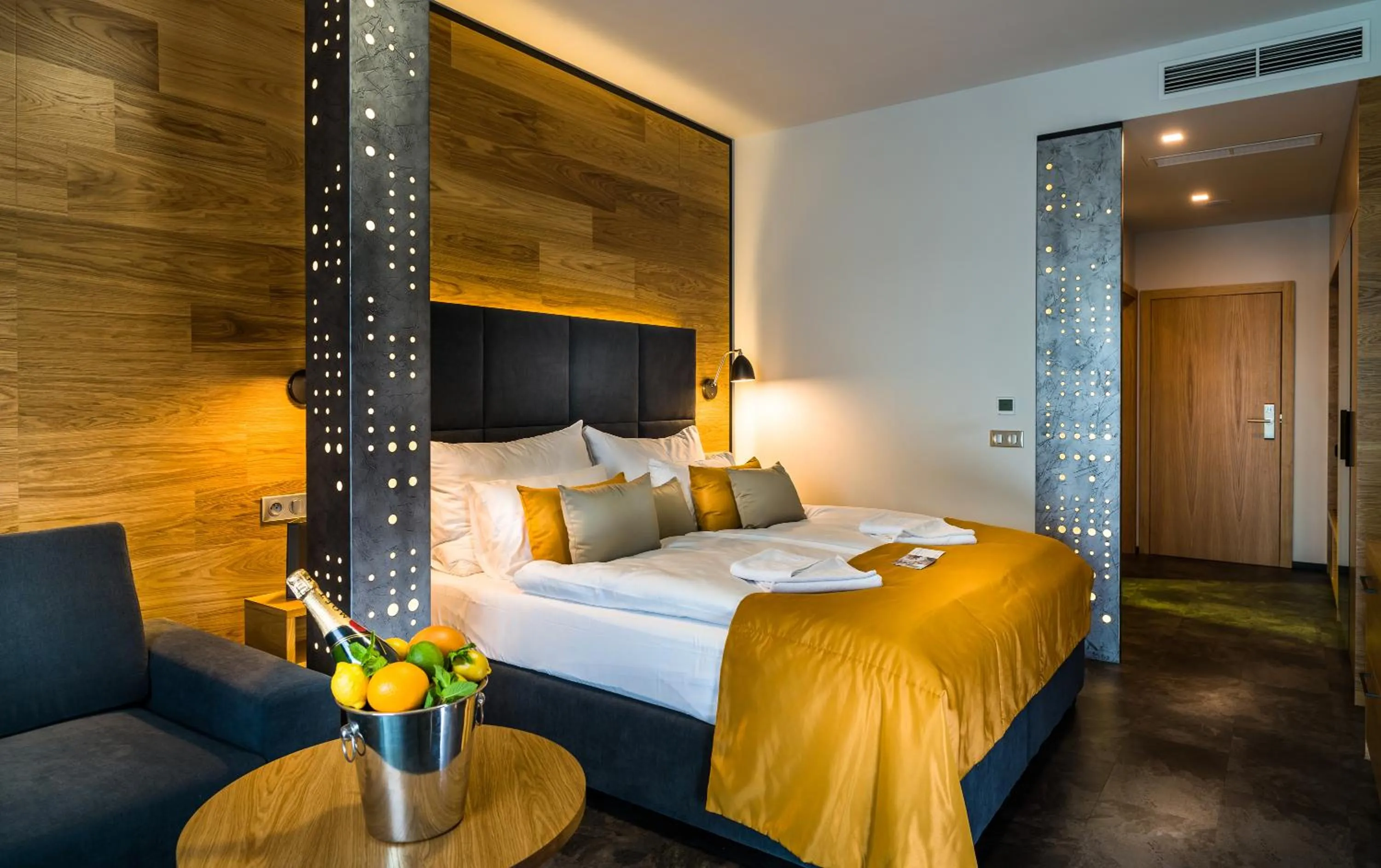 TV and multimedia, Bed in Hotel Galeria Thermal Bešeňová