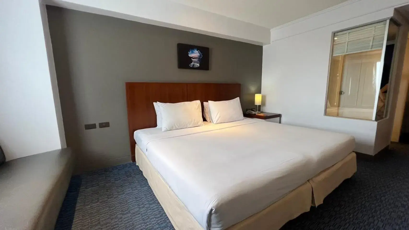 Deluxe Double or Twin Room in Star Hotel Chiang Mai - SHA Extra Pus Deluxe Double or Twin Room in Star Hotel Chiang Mai - SHA Extra Pus