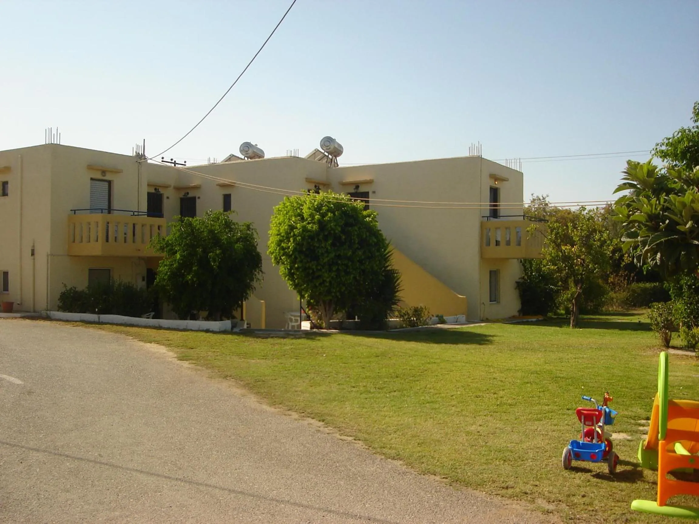 Facade/entrance in Angelos Studios