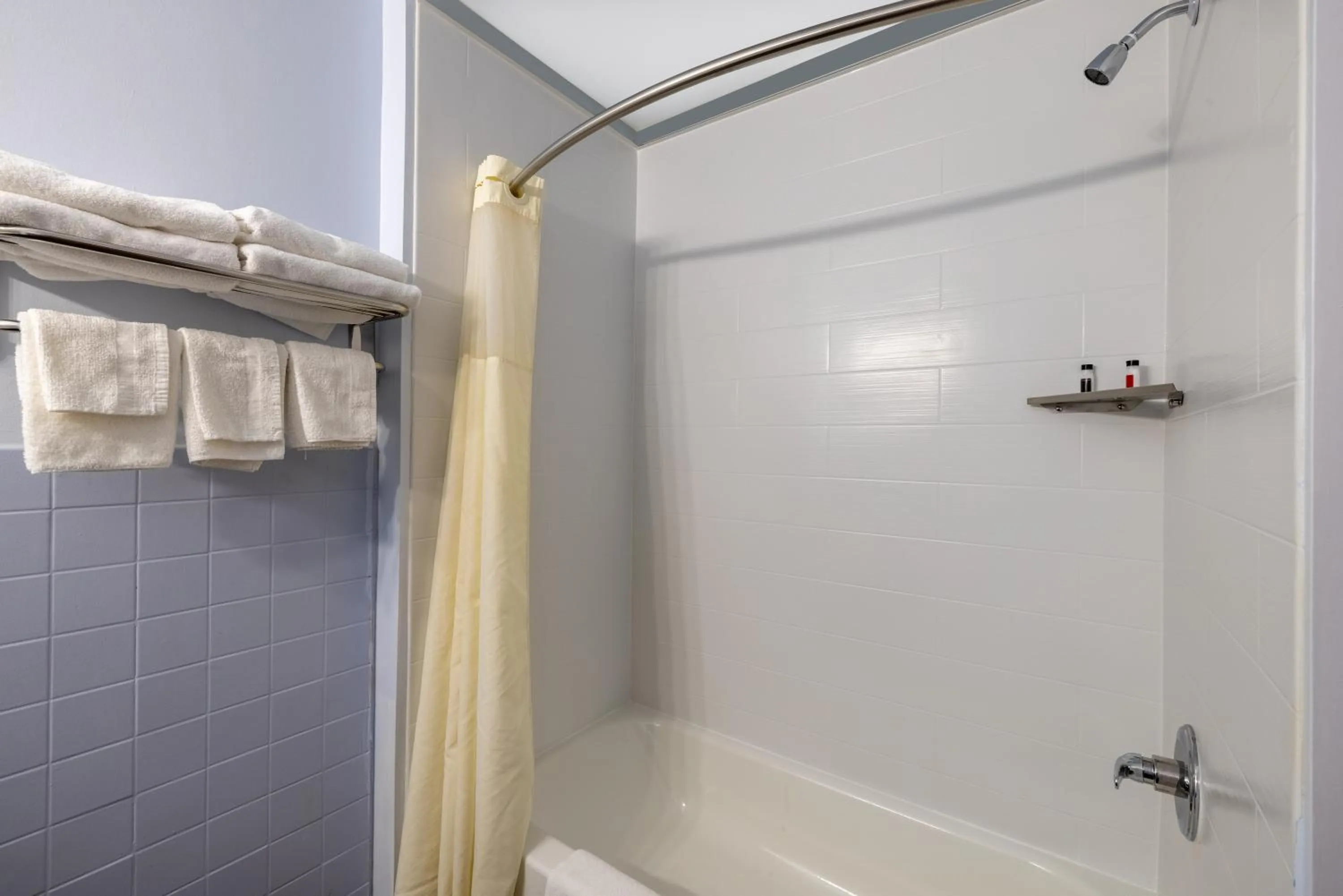 Travelodge by Wyndham Spirit Lake/Okoboji