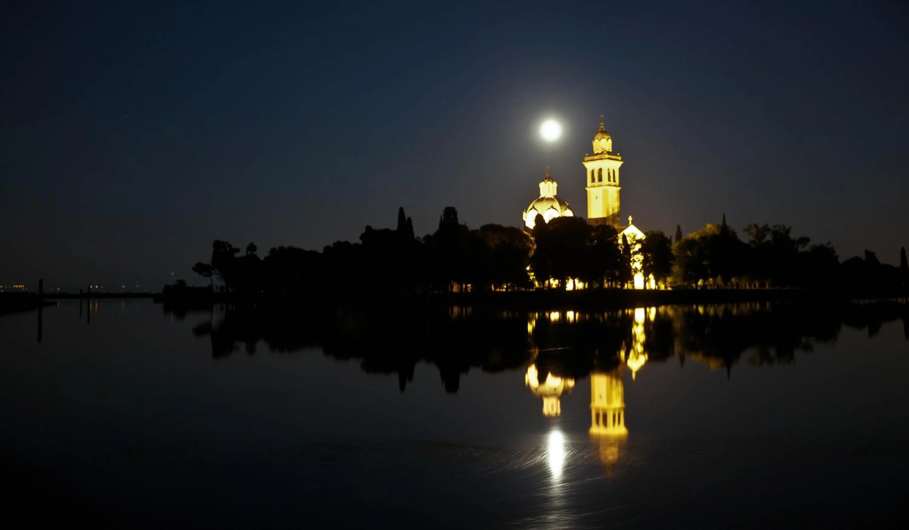 Nearby landmark in Hotel Park Spiaggia