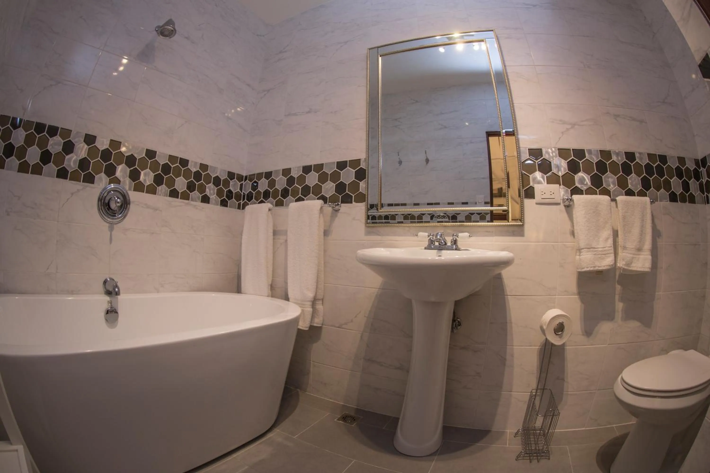 Bathroom in Colonial 154 H Boutique