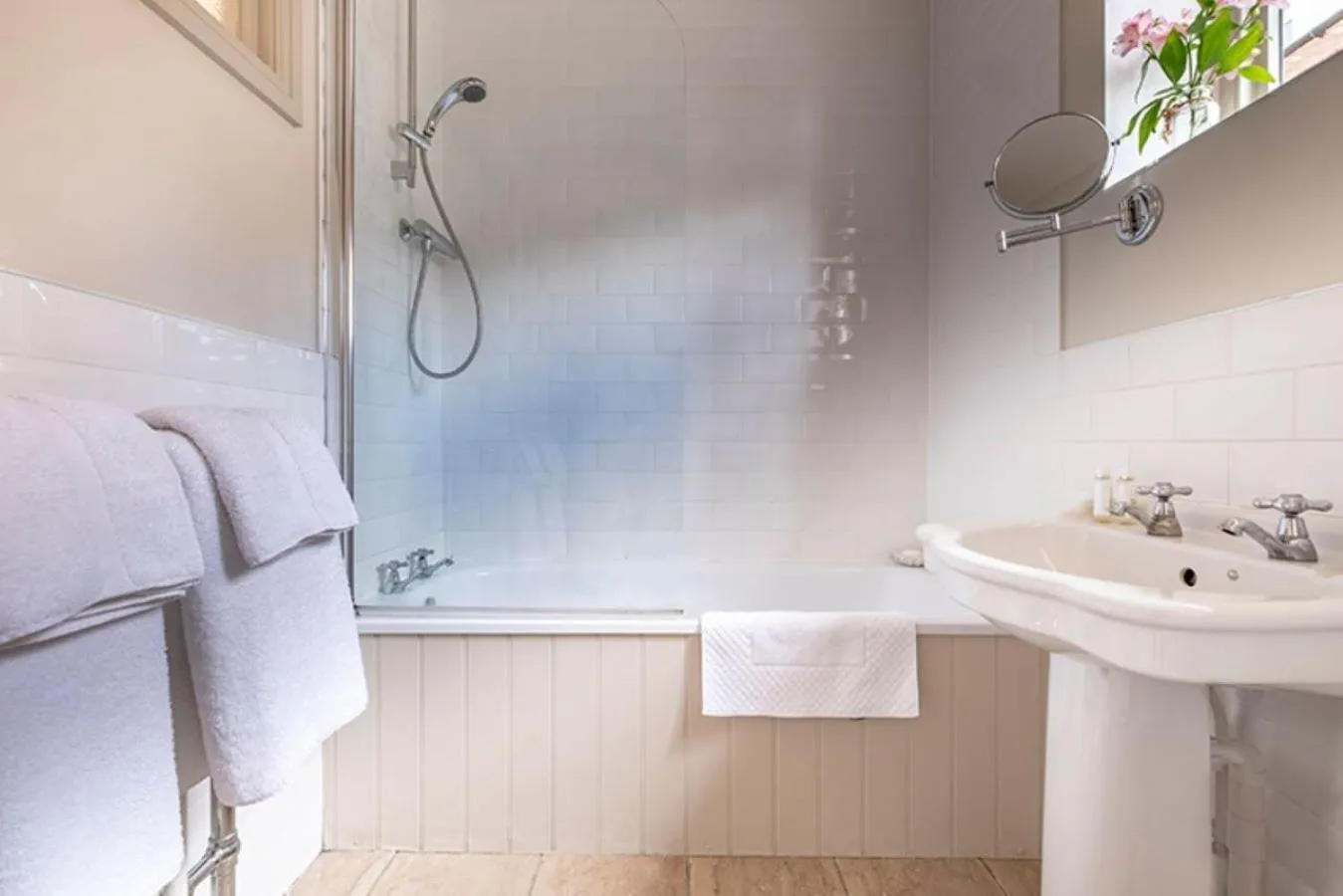 Bathroom in The Ship At Dunwich