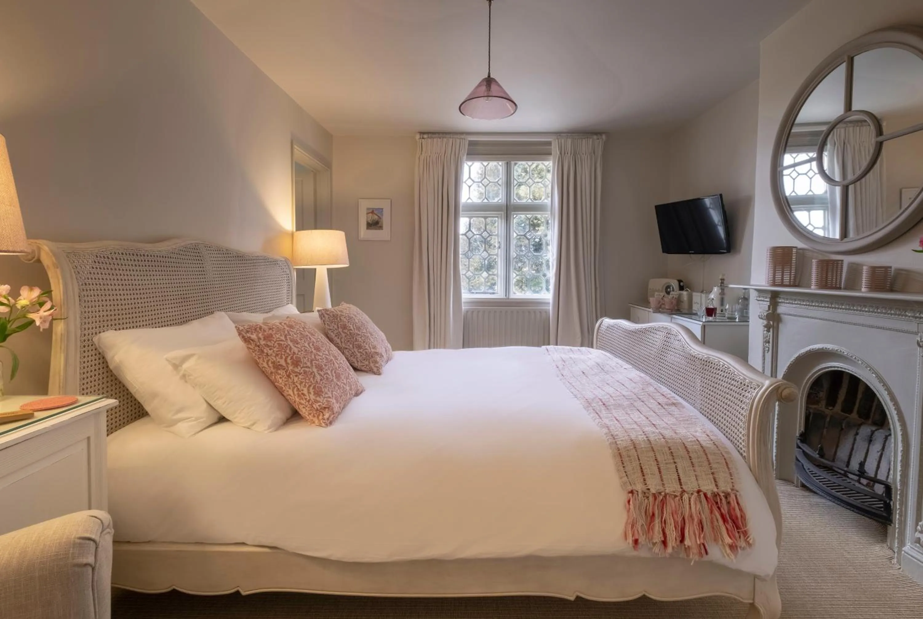 Bedroom, Bed in The Ship At Dunwich
