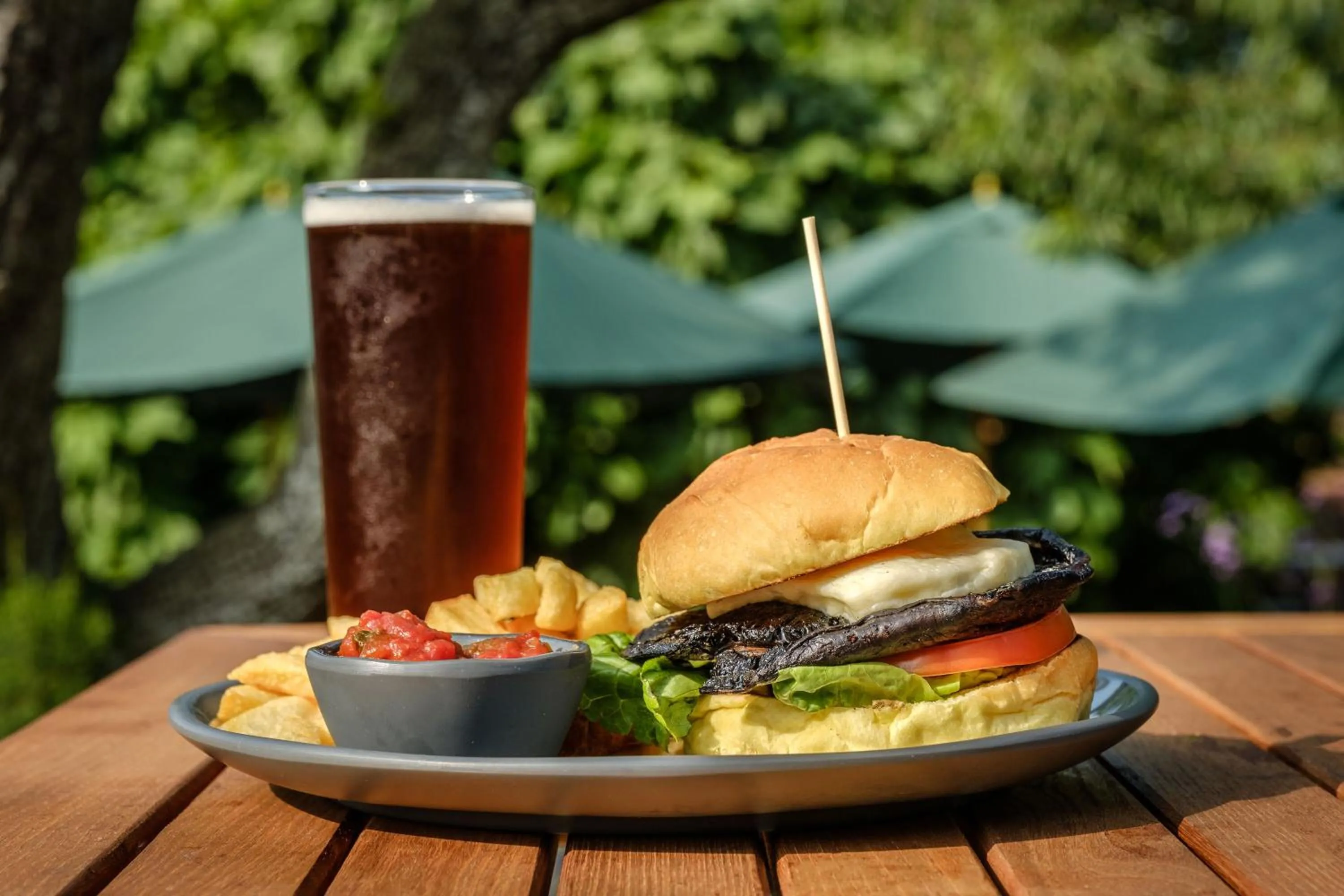 Food and drinks in The Ship At Dunwich