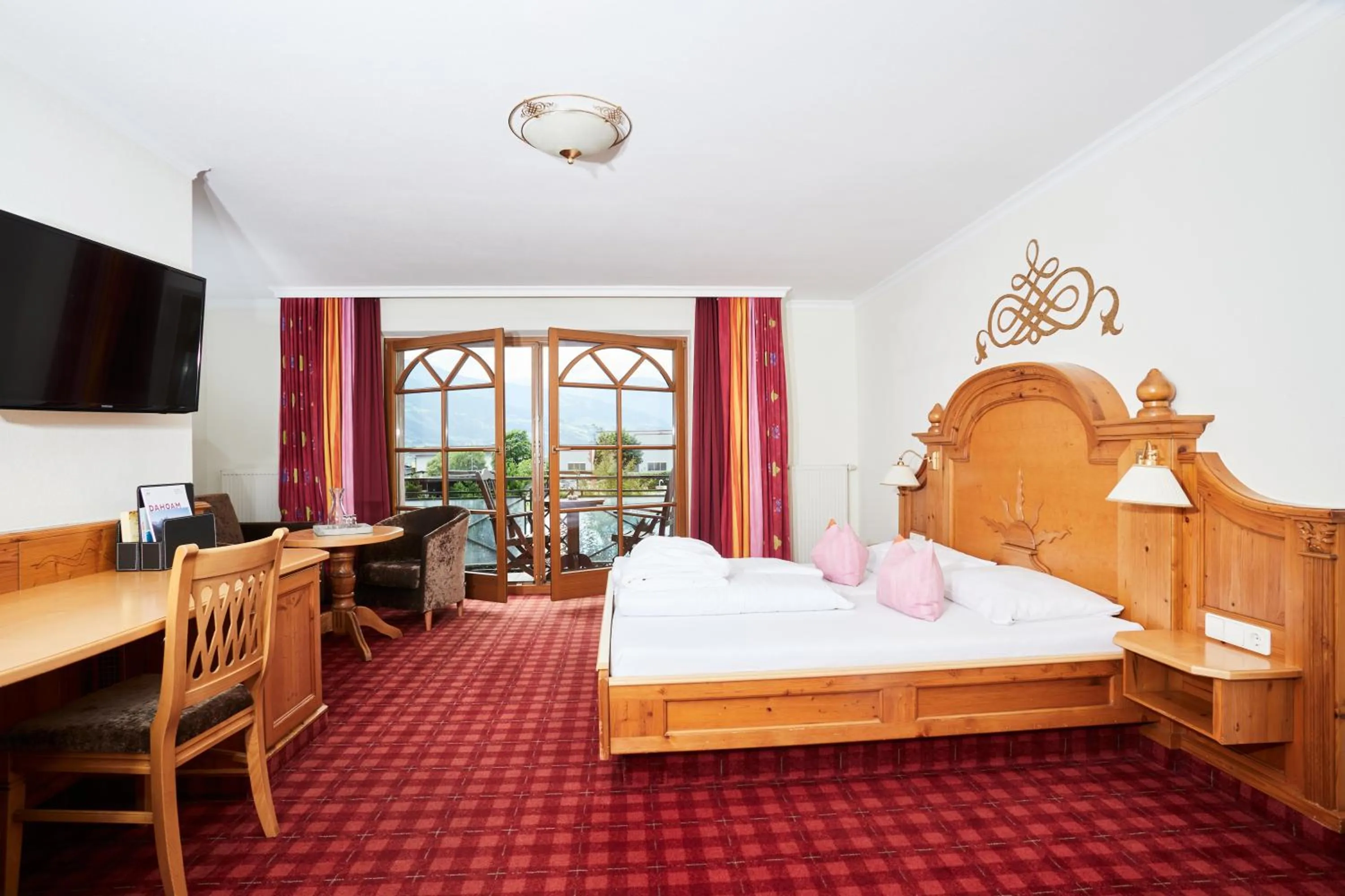 Photo of the whole room, Bed in Luxury All Inclusive Resort Schwarzbrunn 4 Sterne Superior