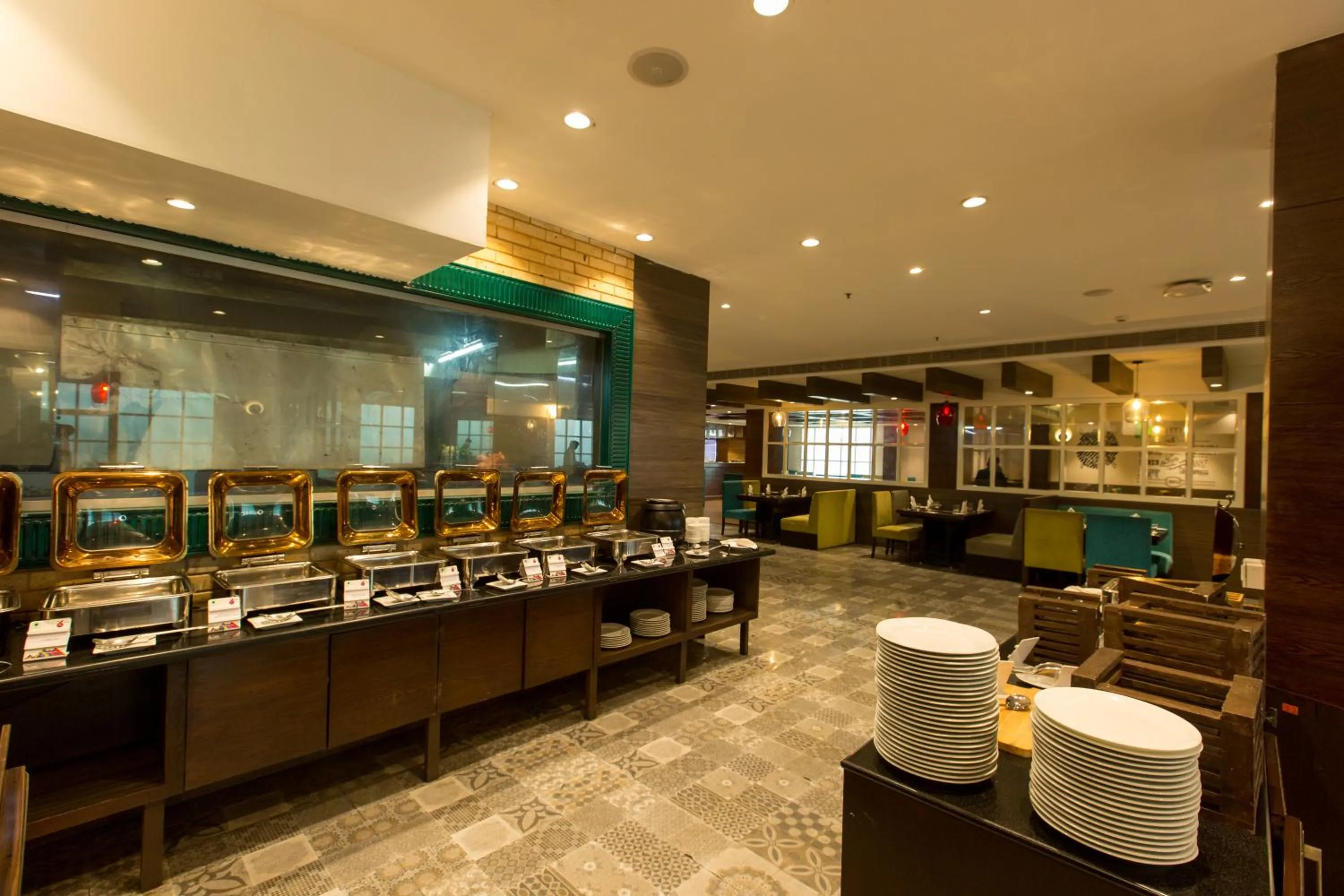 Restaurant/places to eat in Hash Six Hotels