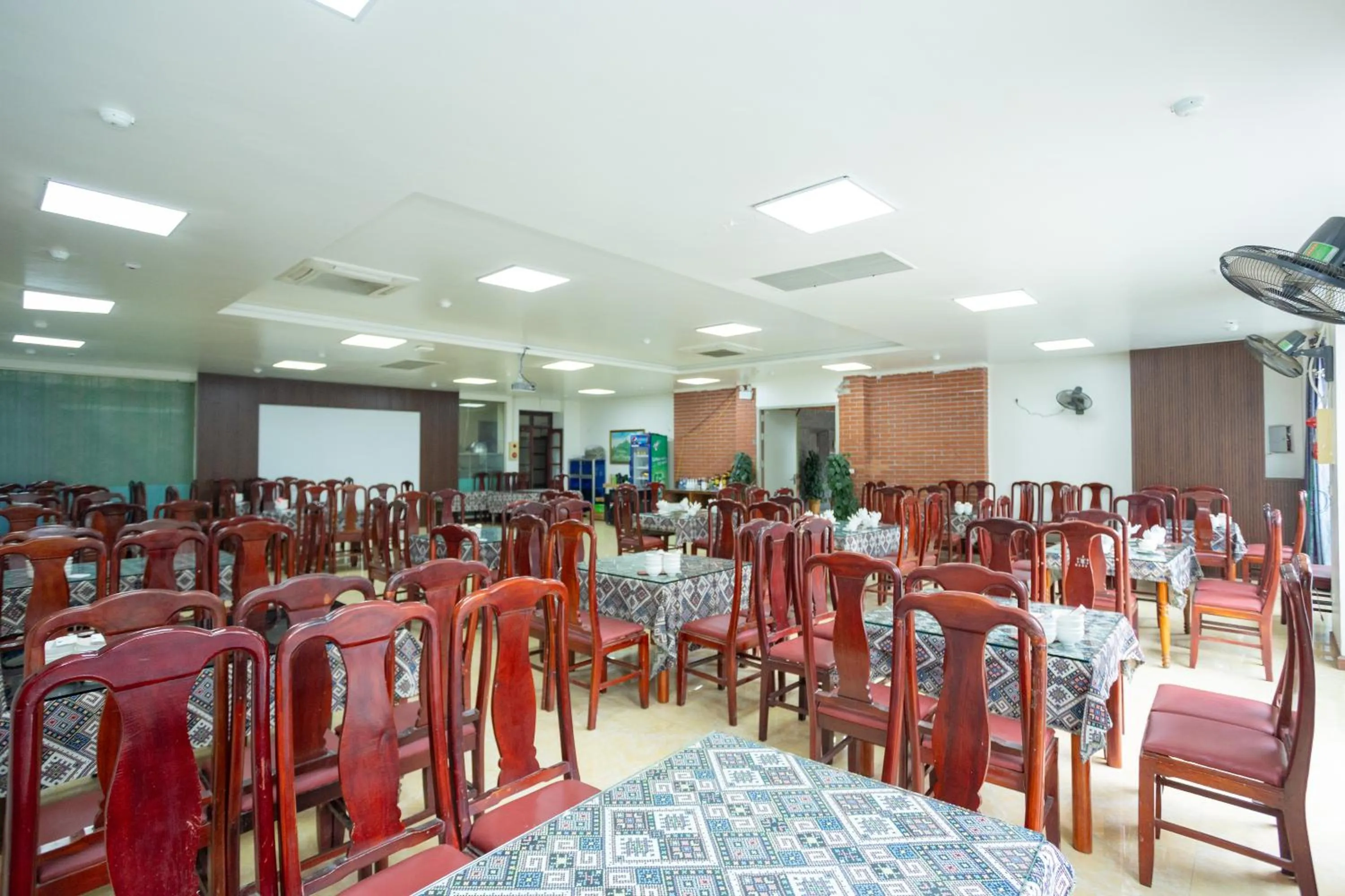 Sao Mai Bac Ha Hotel