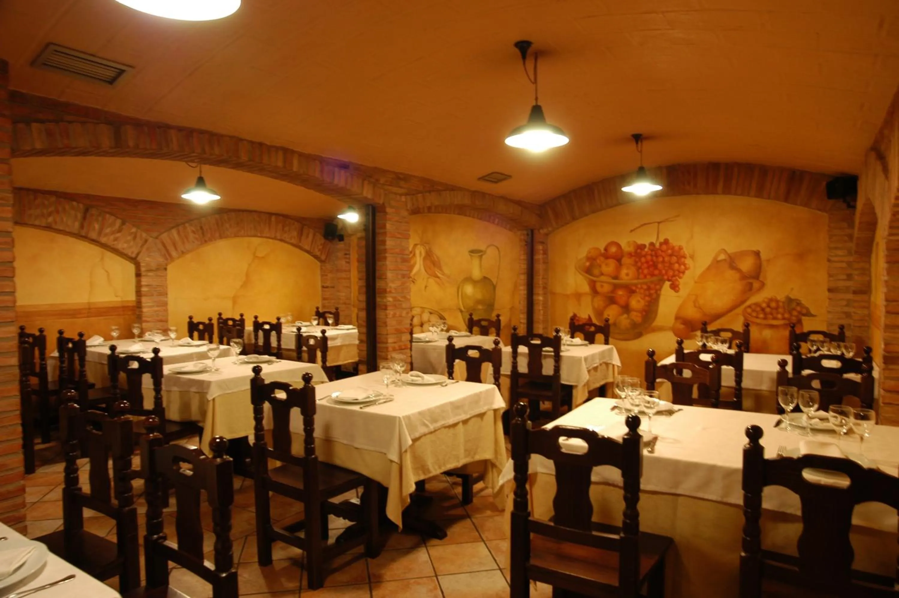 Restaurant/places to eat in Hotel Ciudad De Calahorra