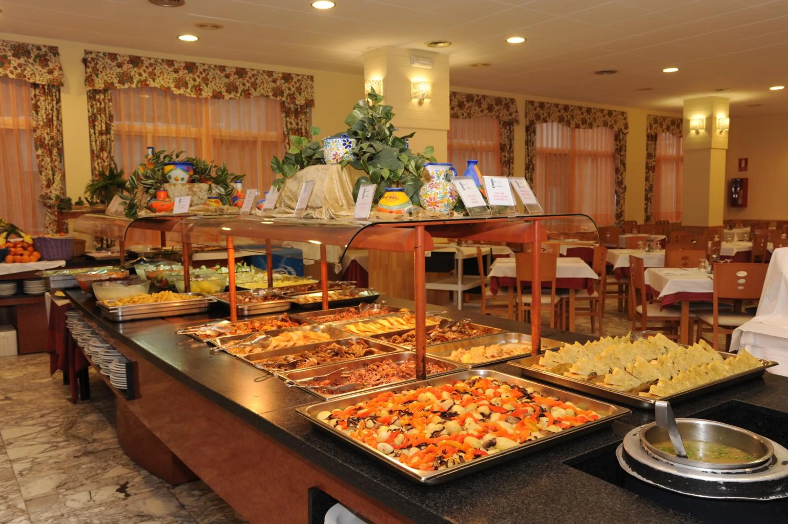 Restaurant/places to eat in Hotel La Rápita