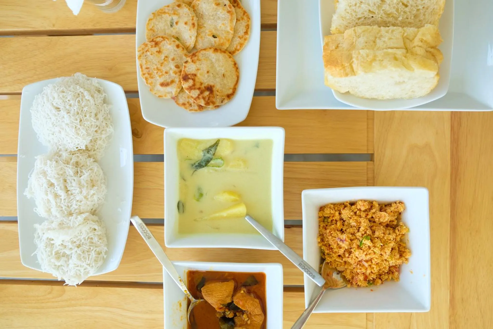 Food in Arugambay Roccos