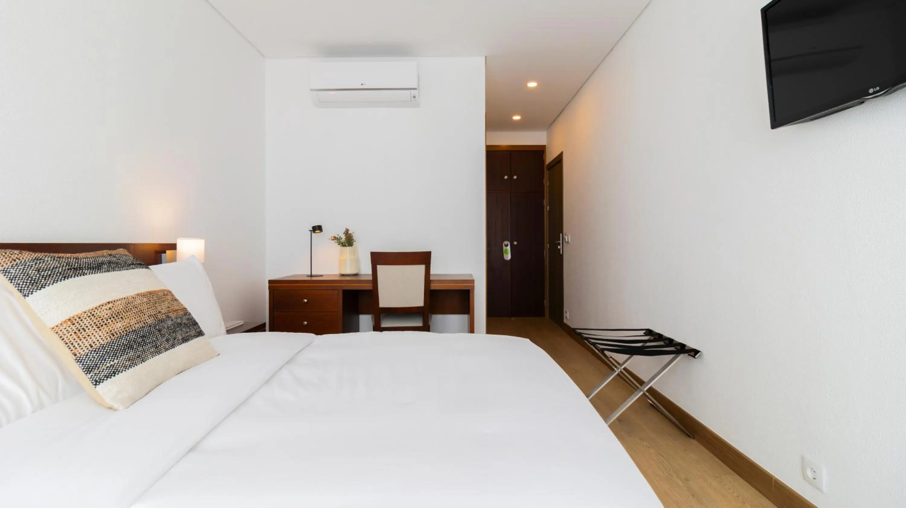 Bed in Albergaria Quim Barreiros