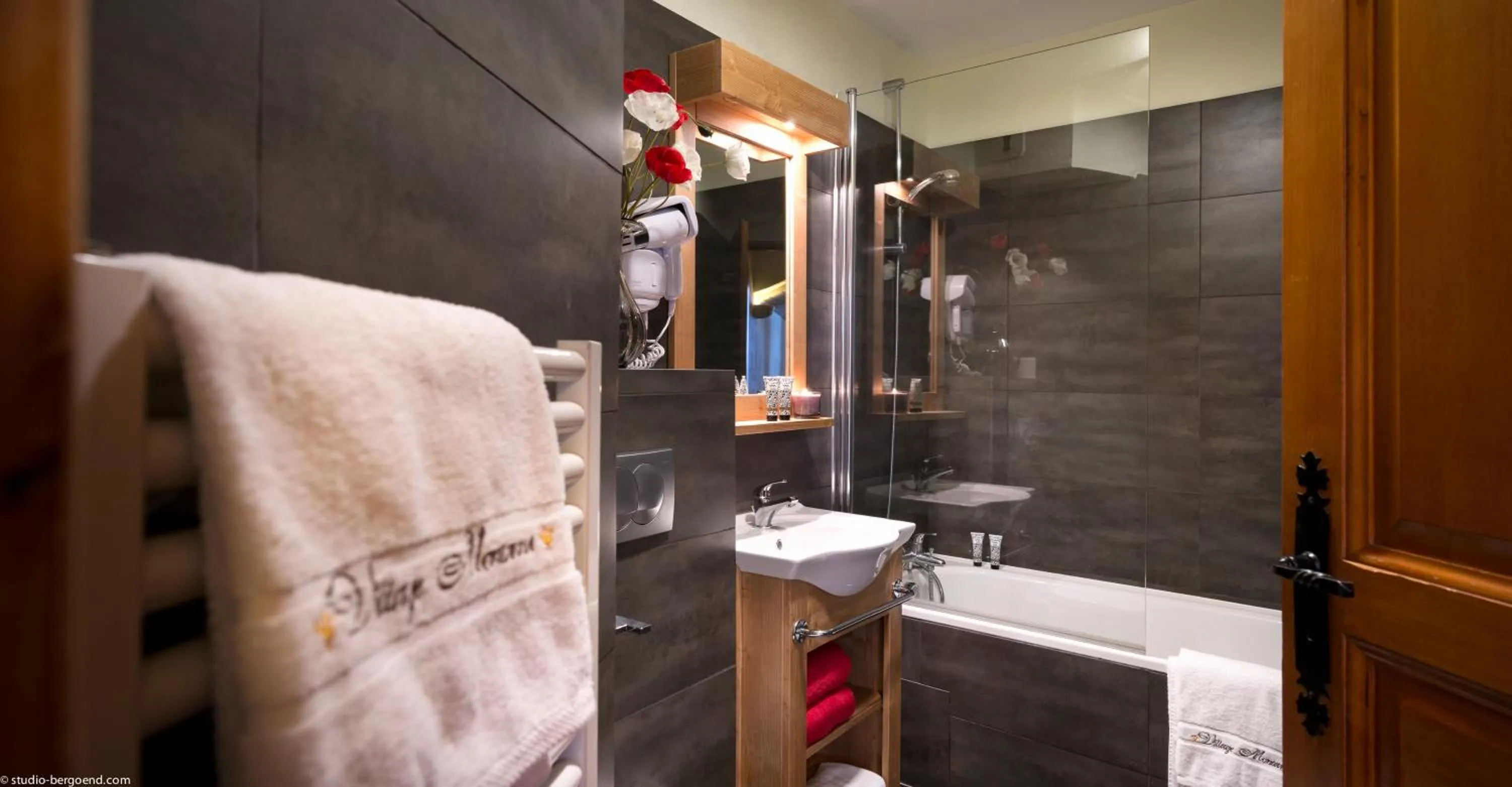 Bathroom in Résidences Village Montana by Village Montana