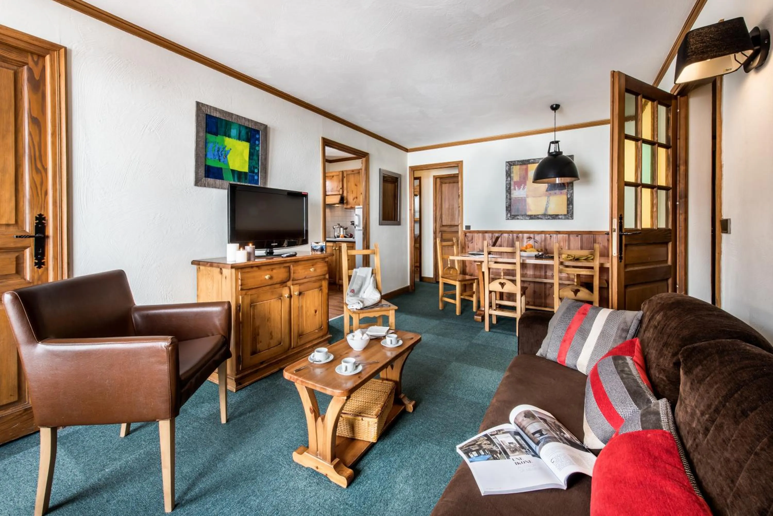 Dining area in Résidences Village Montana by Village Montana