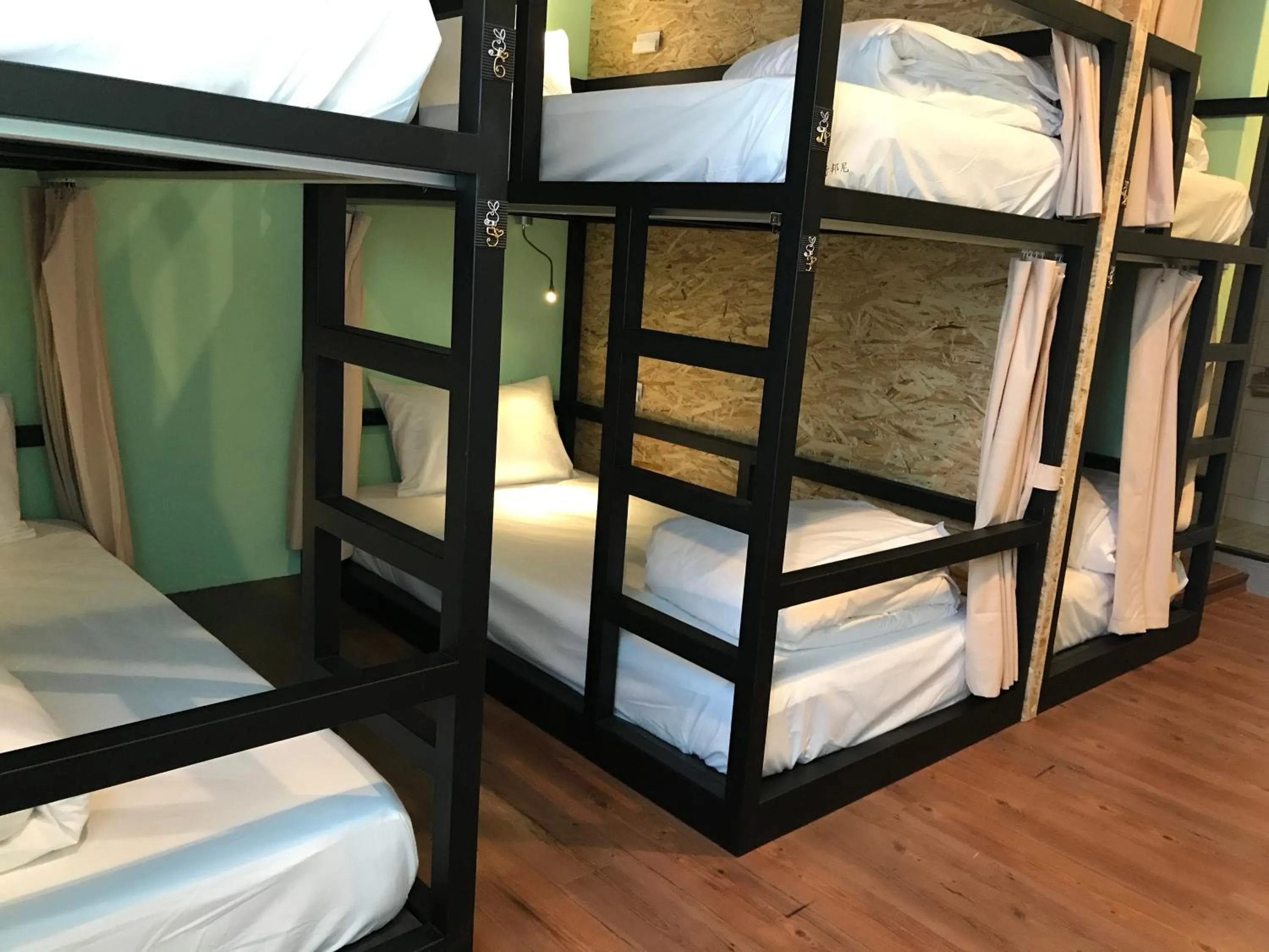 bunk bed, Bed in Tourist Bunny Hostel
