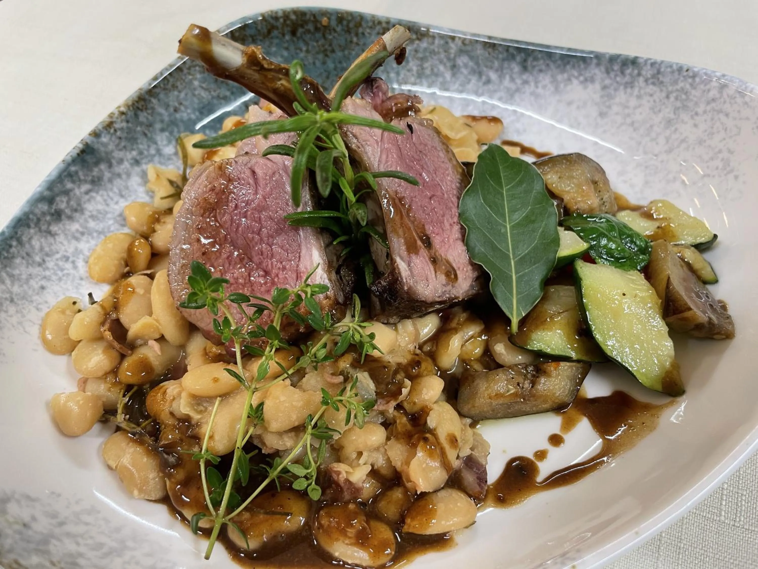 Restaurant/places to eat in Logis Hôtel Teyssier