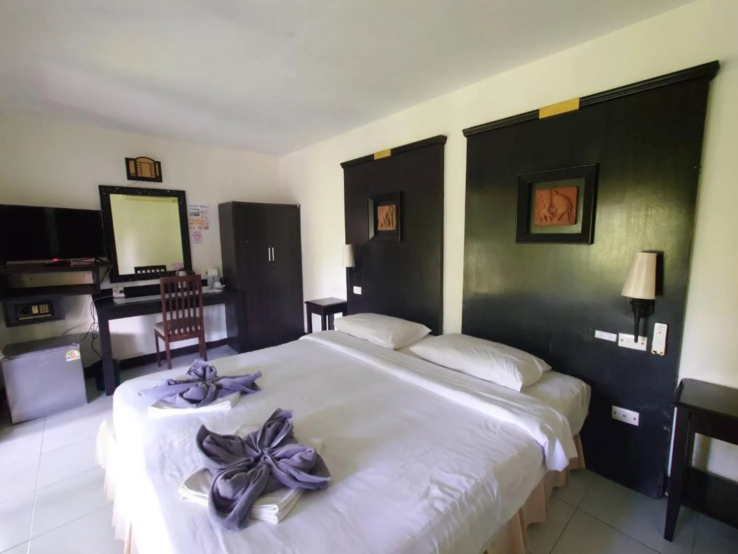 Bed in On The Hill Karon Resort