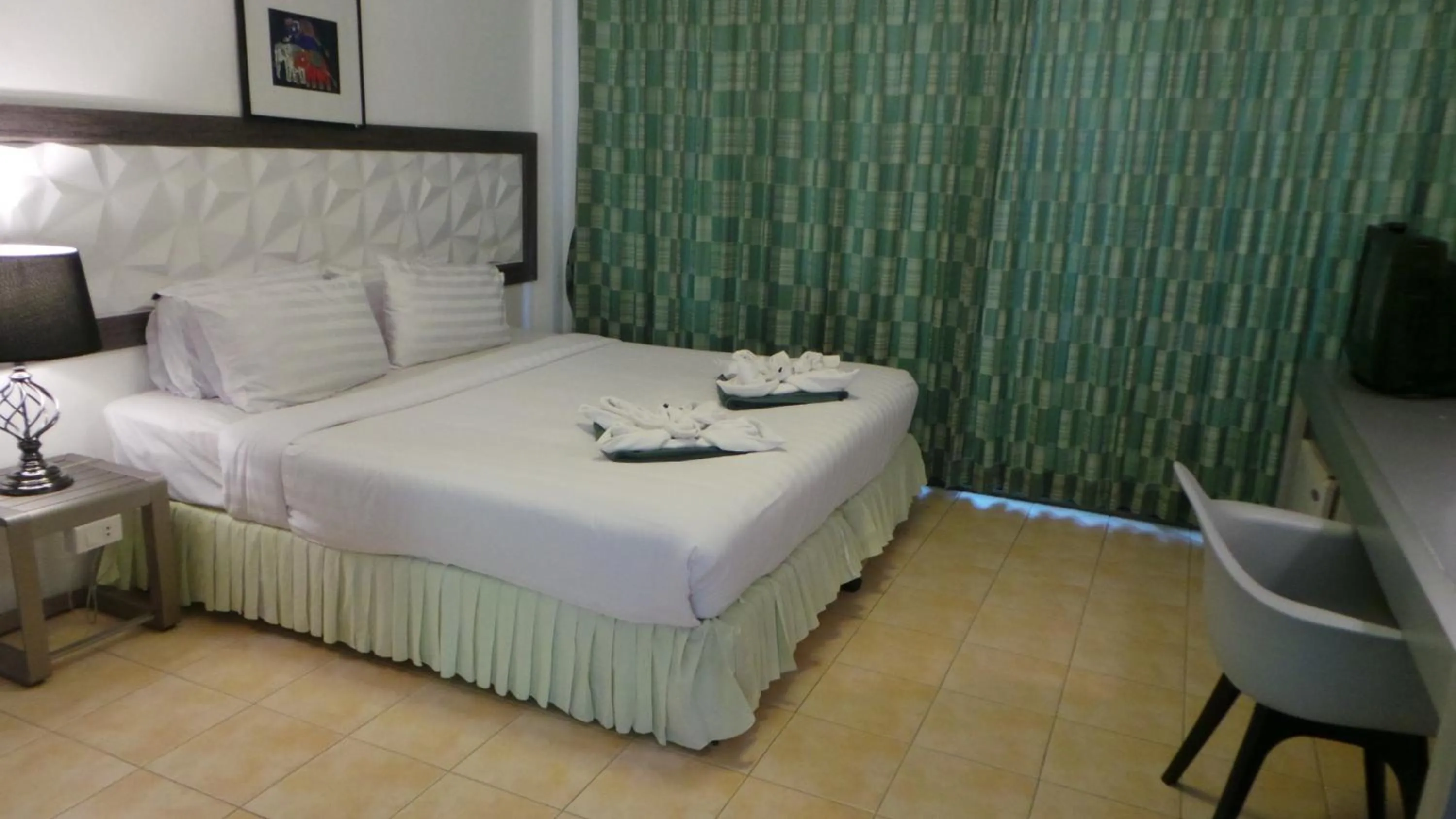 Bedroom, Bed in On The Hill Karon Resort