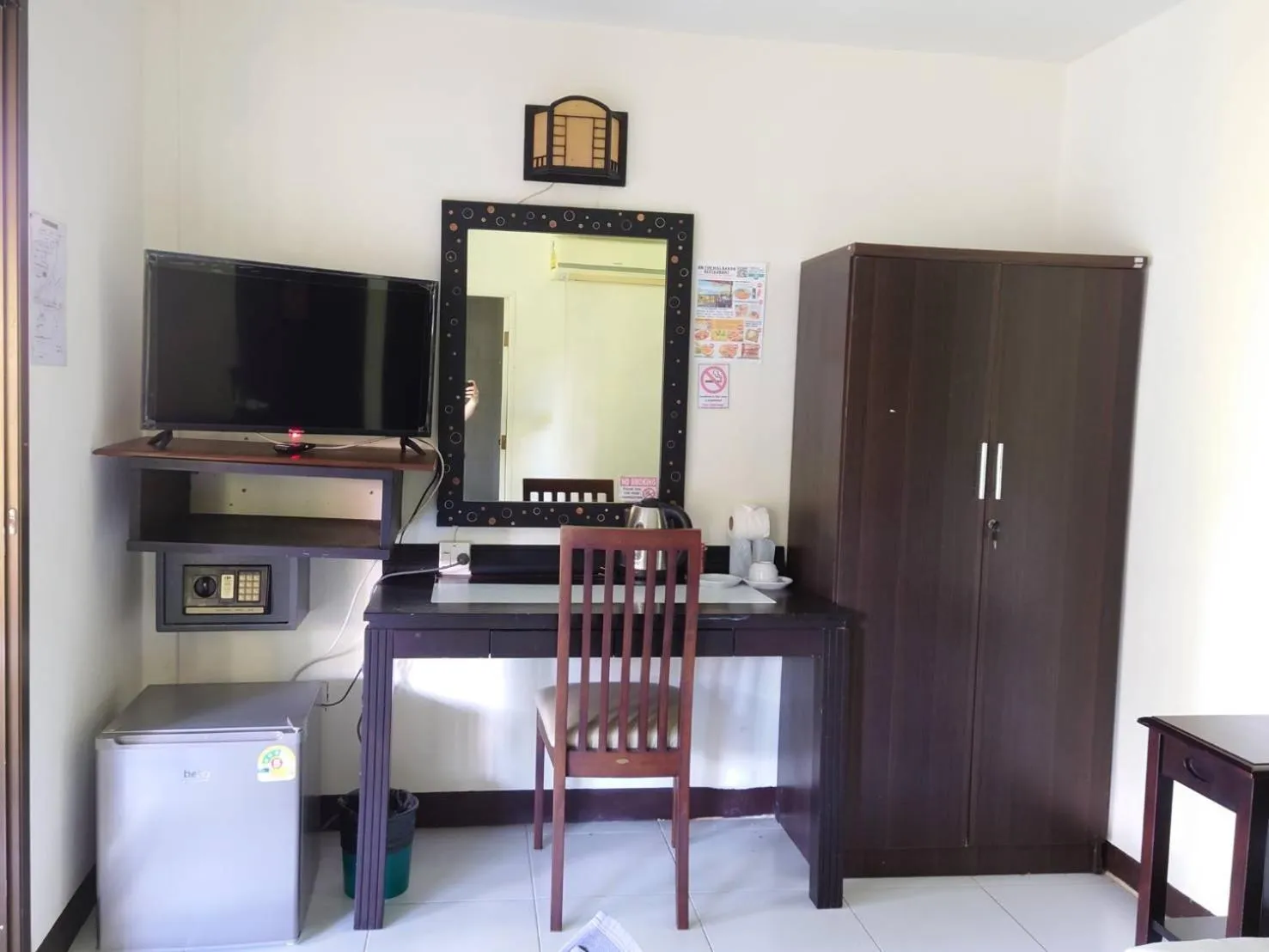 Area and facilities in On The Hill Karon Resort