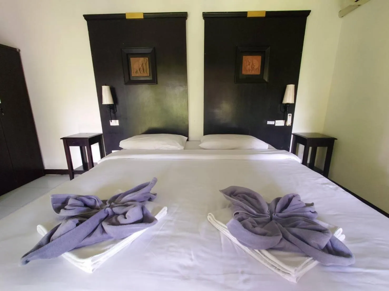 Bed in On The Hill Karon Resort