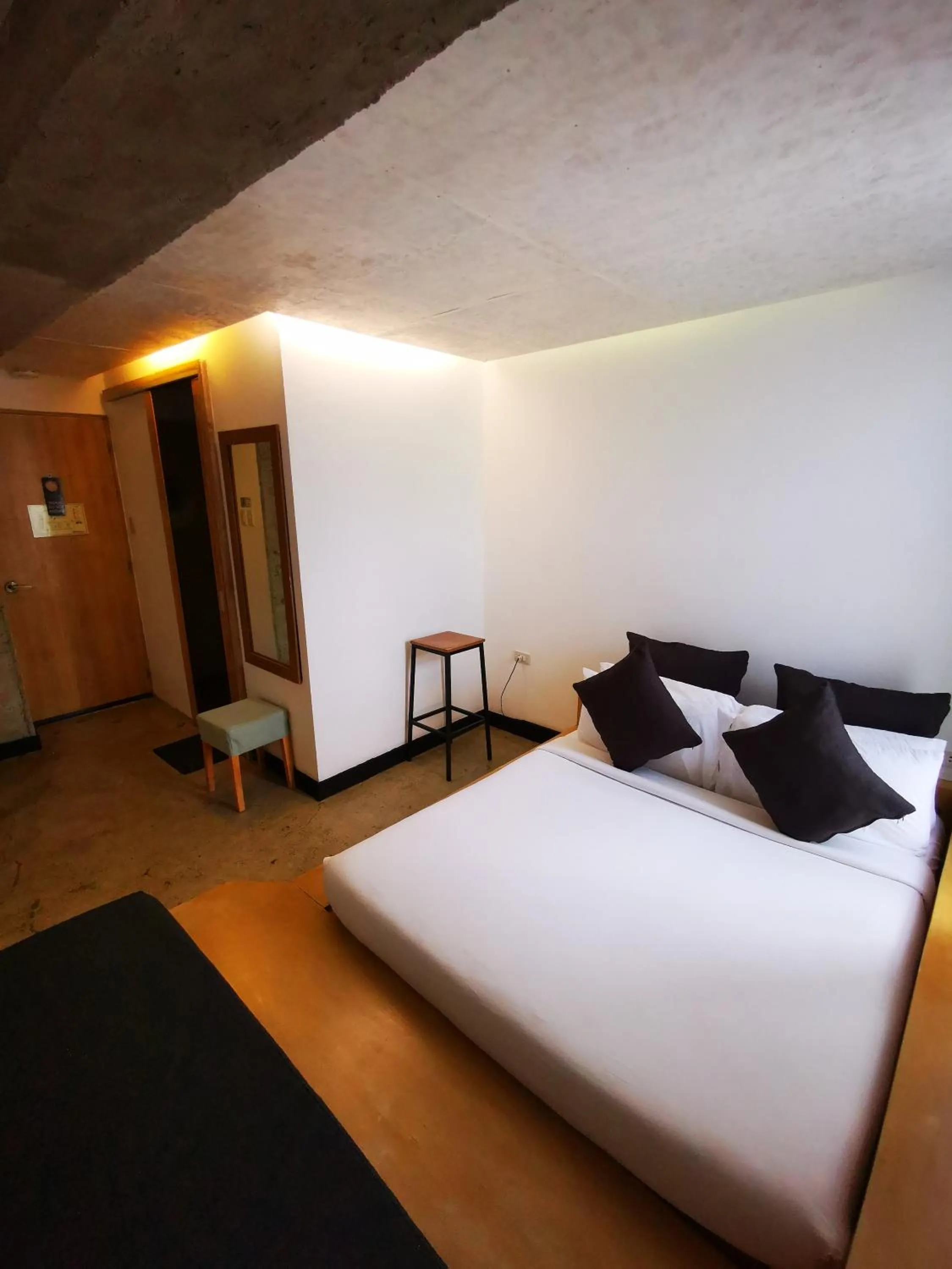 Bedroom, Bed in Urban Boutique Hotel